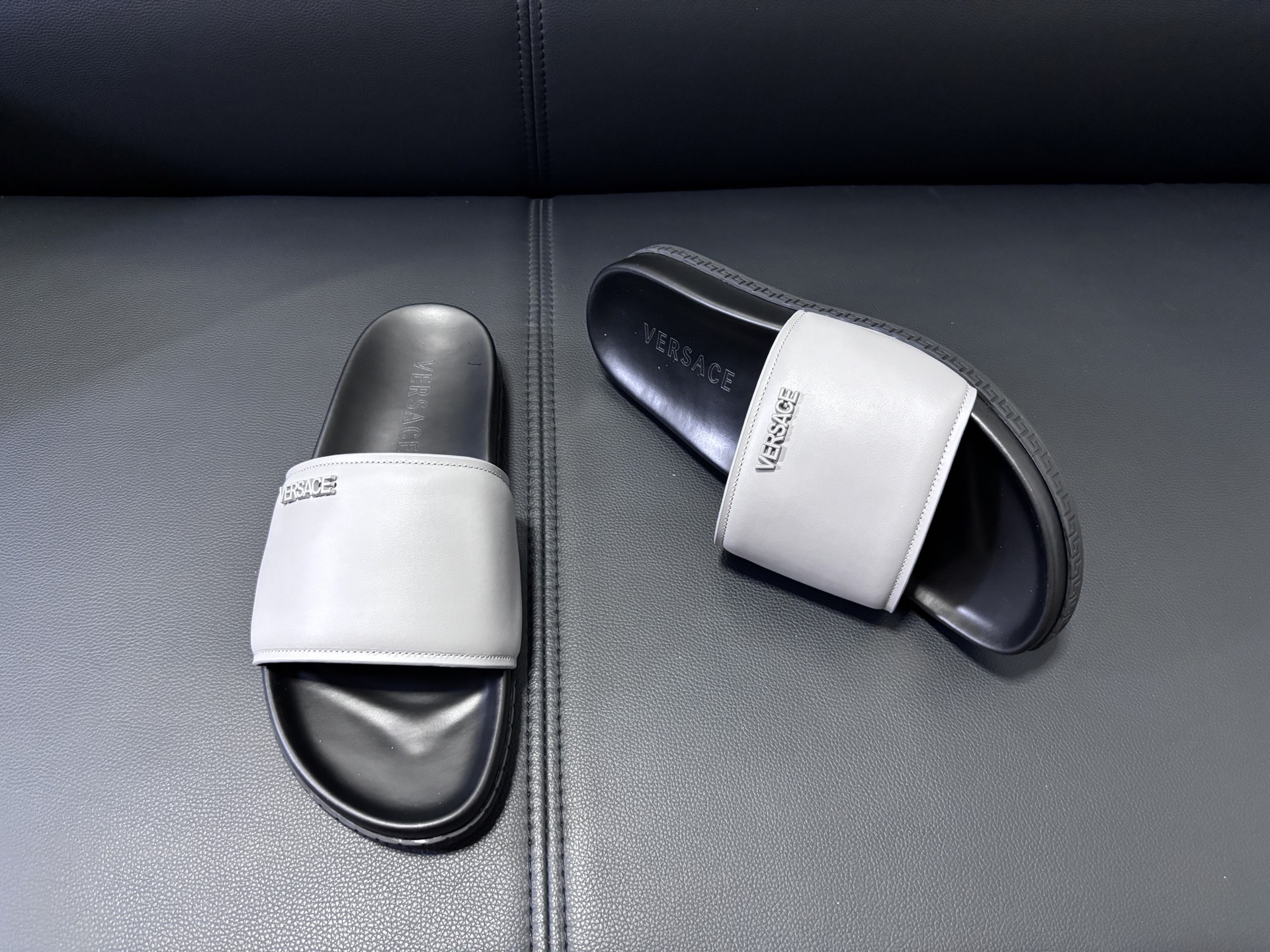 Versace Style Leather Men's Shoes style reference detail image 3 from source 781477