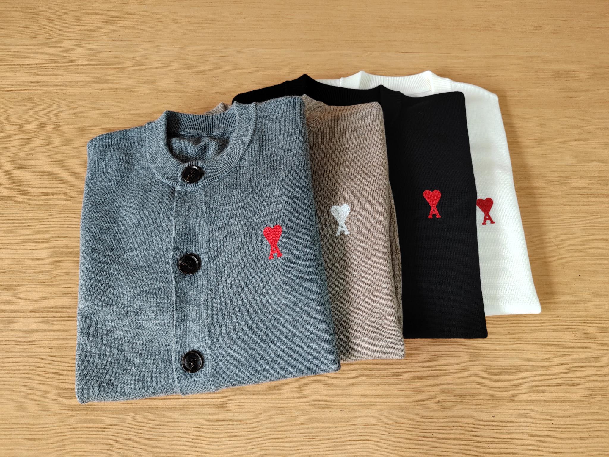 “P396 AMI BLACK EMBROIDERED ADC MELINAU FLIRTS, LOVED KNIFE.” - 图片 6