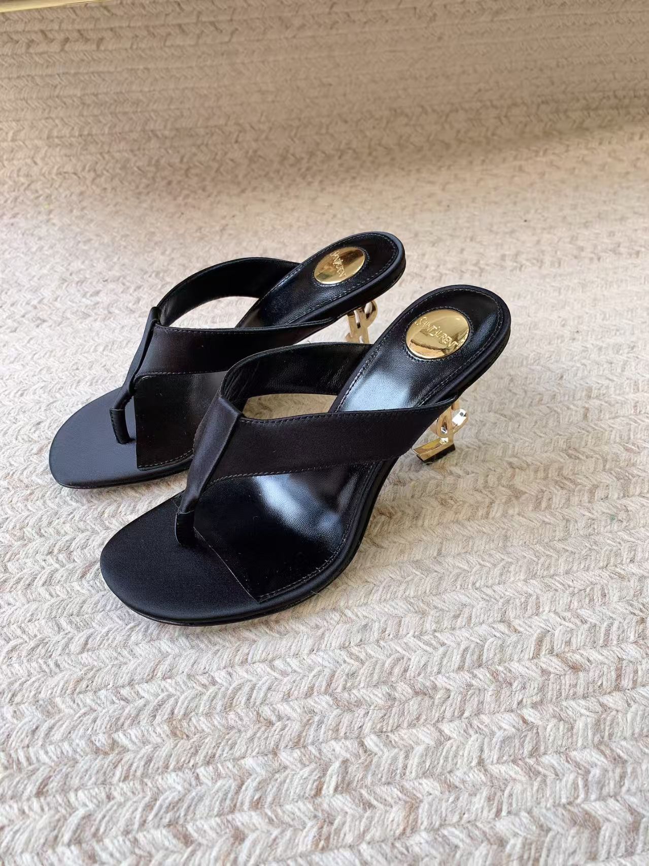 NO:749152,Get ready for new styles, high heels and slippers, high heels, slippers19860909准备上新款,高跟鞋拖鞋,high heels,slippers,Women's Shoes