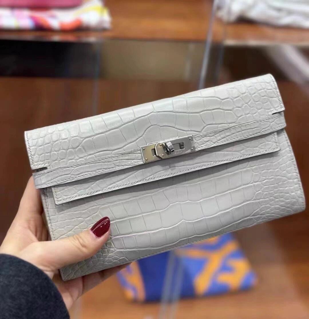 Hermes Kelly Wallet White Silver Hardware Crocodile Leather