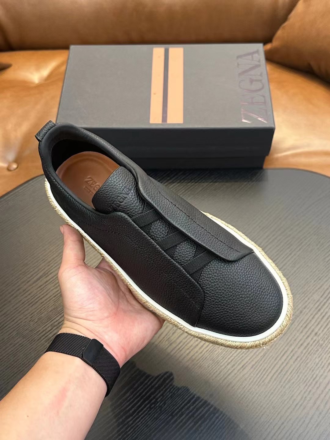 Real $ Zegna Casual Sneakers Confeccionadas en piel de vacuno flexible y ante, estas deportivas baja
