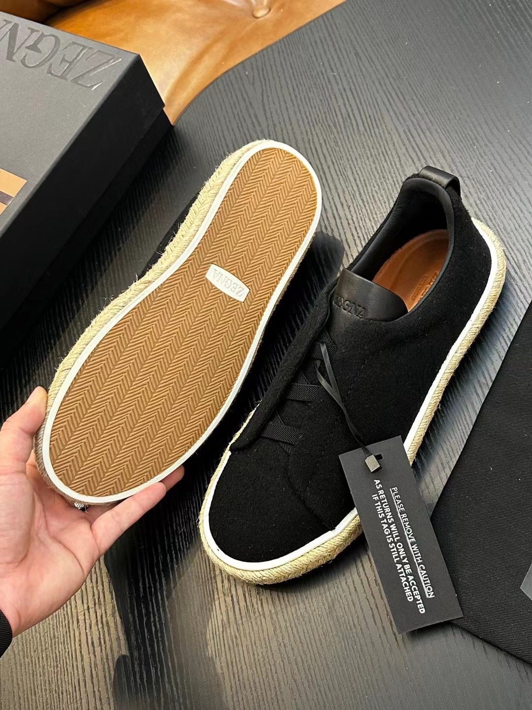 Real $ Zegna Casual Sneakers Confeccionadas en piel de vacuno flexible y ante, estas deportivas baja