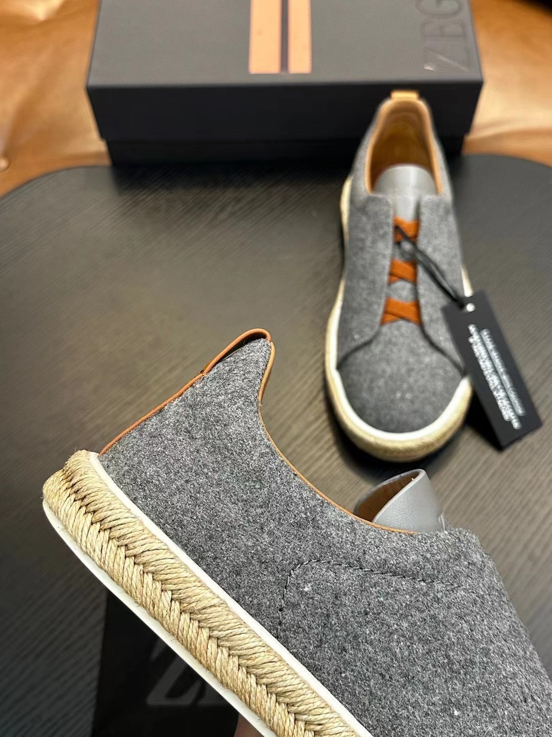 Real $ Zegna Casual Sneakers Confeccionadas en piel de vacuno flexible y ante, estas deportivas baja