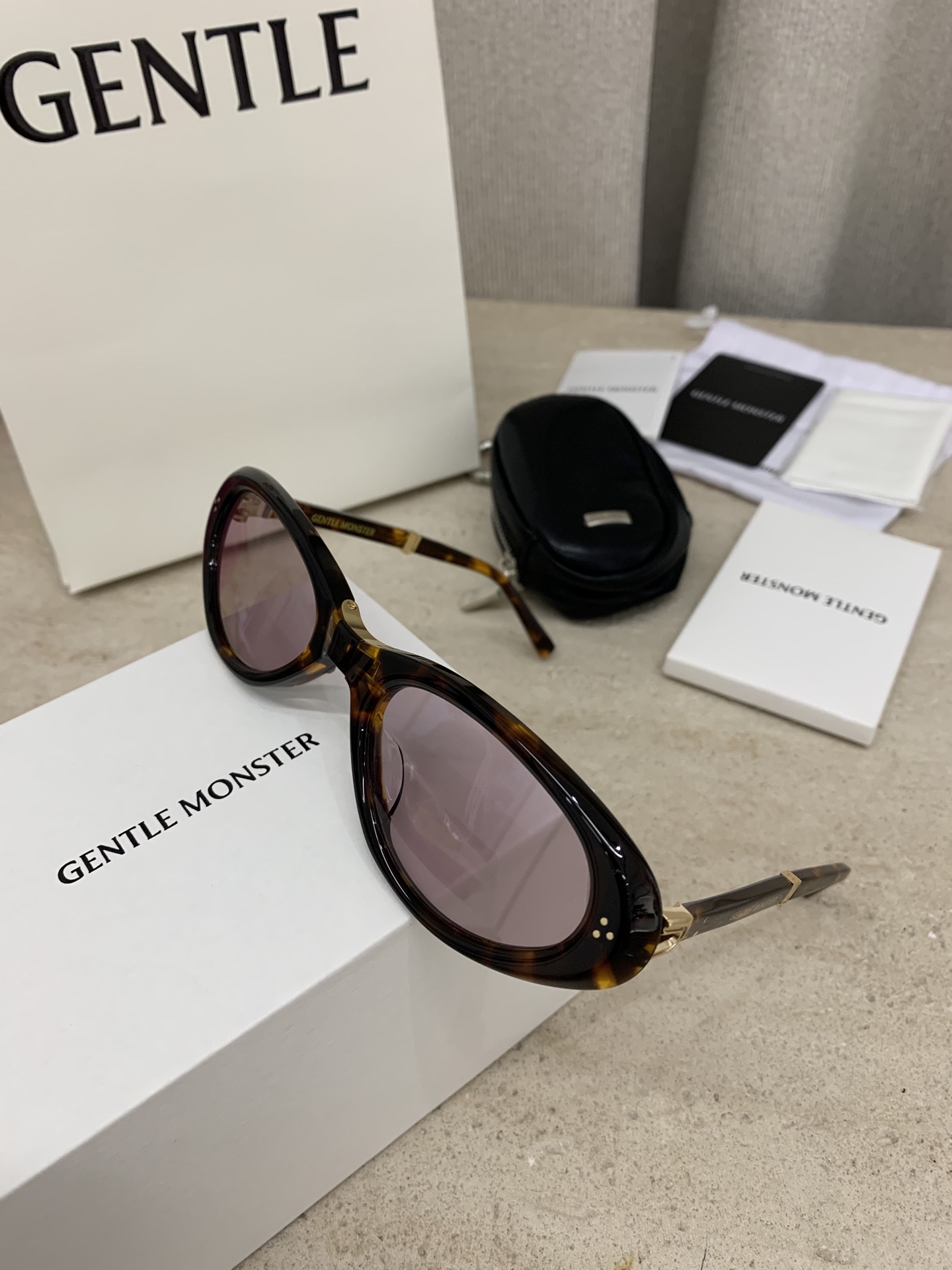 GENTLE MONSTER Lolang Acetate Oval Sunglasses