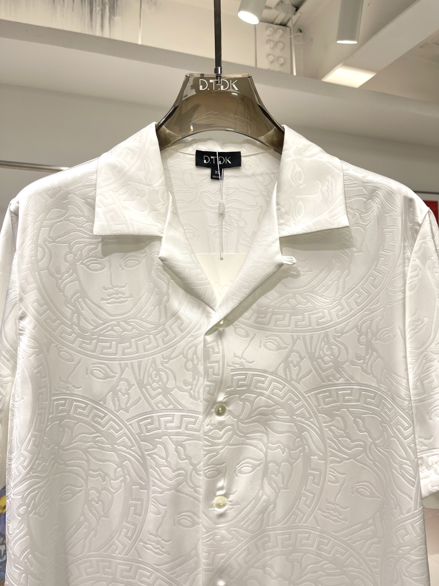 Versace Embossed Rose Damask Shirt Set - Silky Smooth, Breathable Fabric 4 i1747384007547 6615 0 2