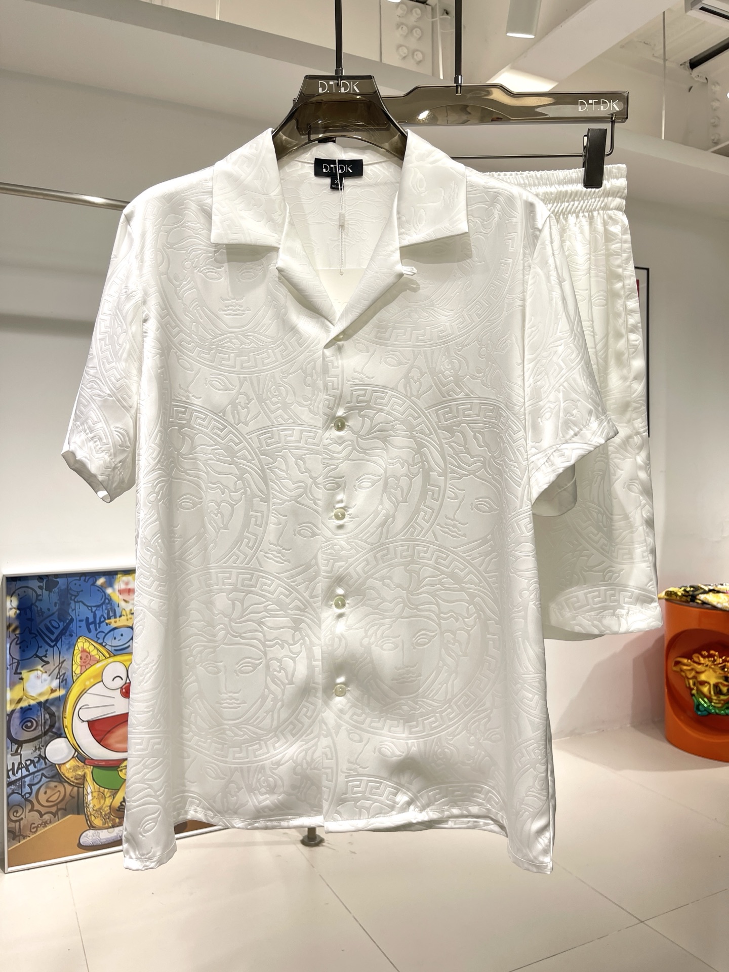 Versace Embossed Rose Damask Shirt Set - Silky Smooth, Breathable Fabric 2 i1747384007709 9493 0 0