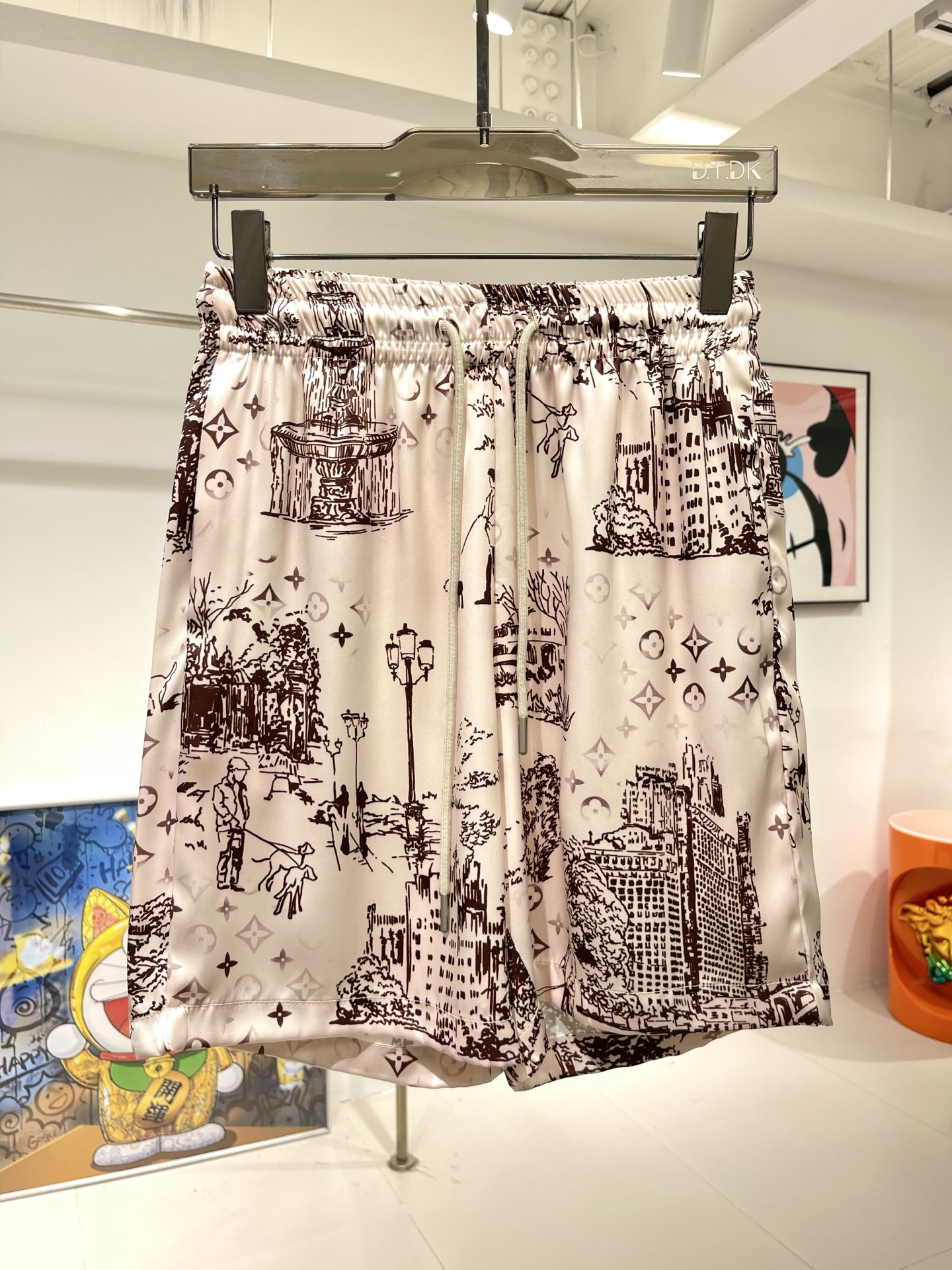 Men's Cityscape Print Shirt & Shorts Set - Luxury Satin Loungewear 7 i1747723009513 9175 0 5