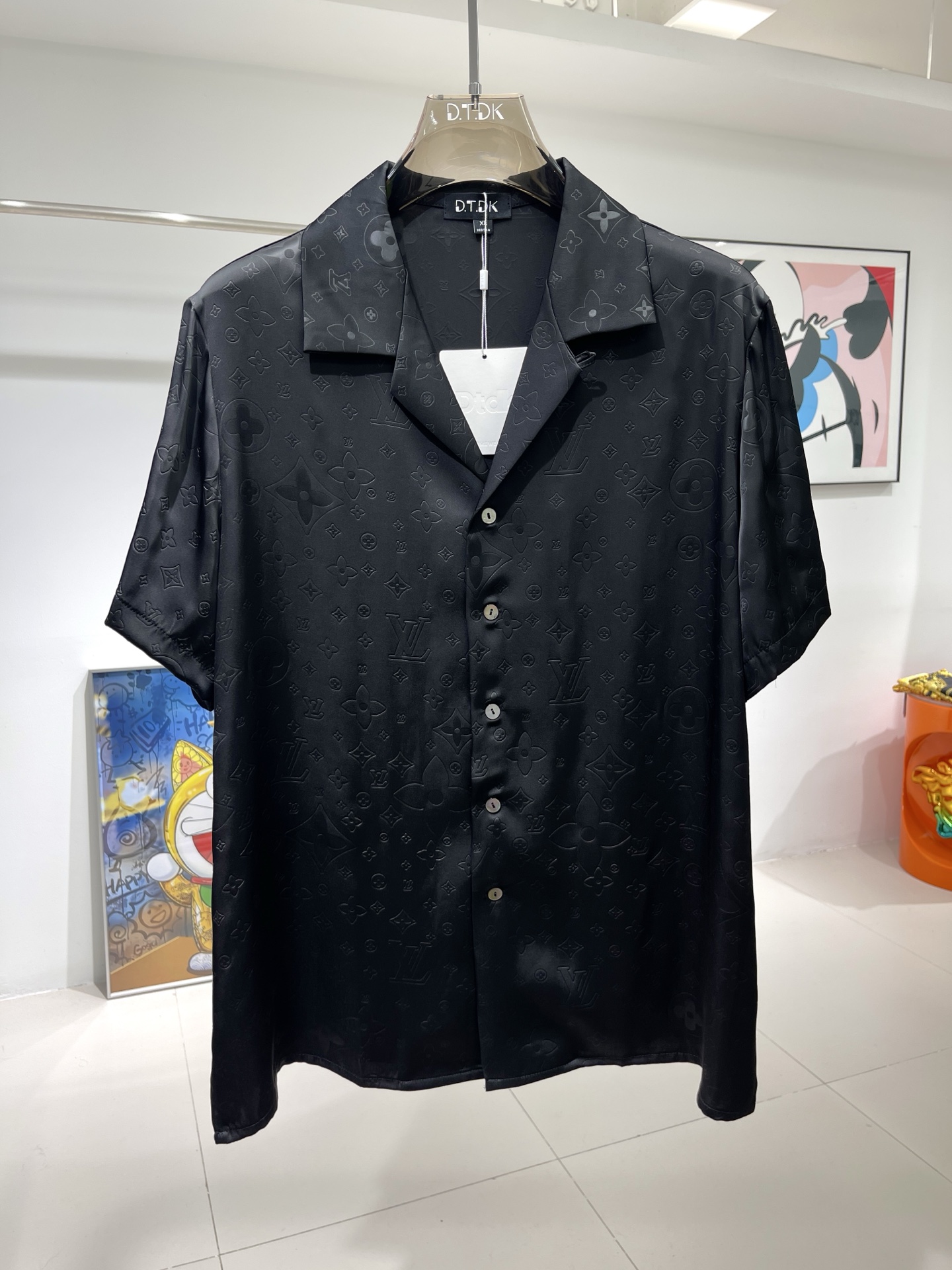 Embossed 1V Logo Rose Satin Shirt Set - Plant Fiber Fabric, Smooth and Skin-Friendly 3 i1749872813497 6964 0 1