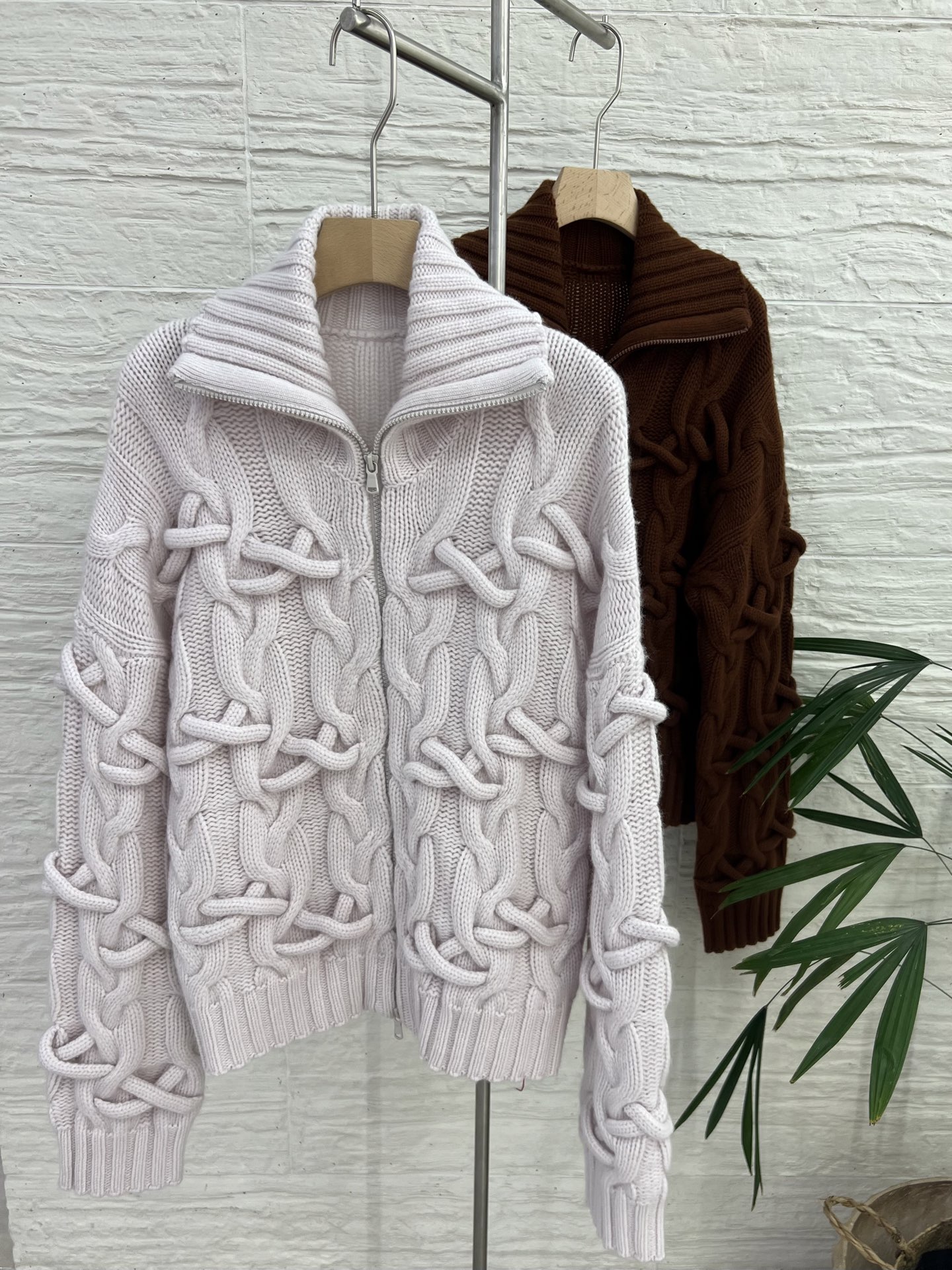Cardigan en Laine Torsadée à Fermeture Éclair - Collection 2025 - Beige