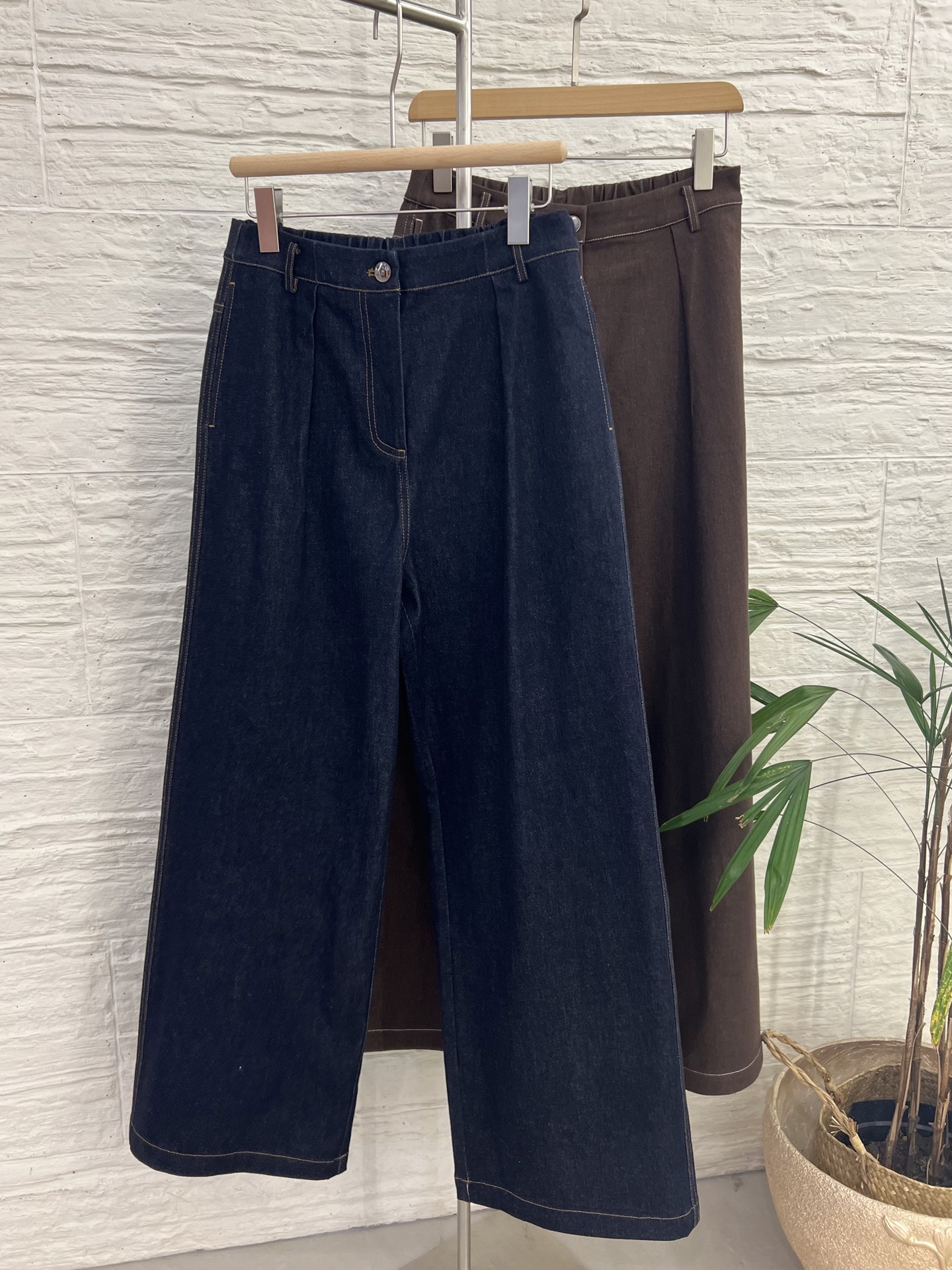 Pantalon Denim Coupe Large BC Coton, Bleu et Marron, Collection 2025