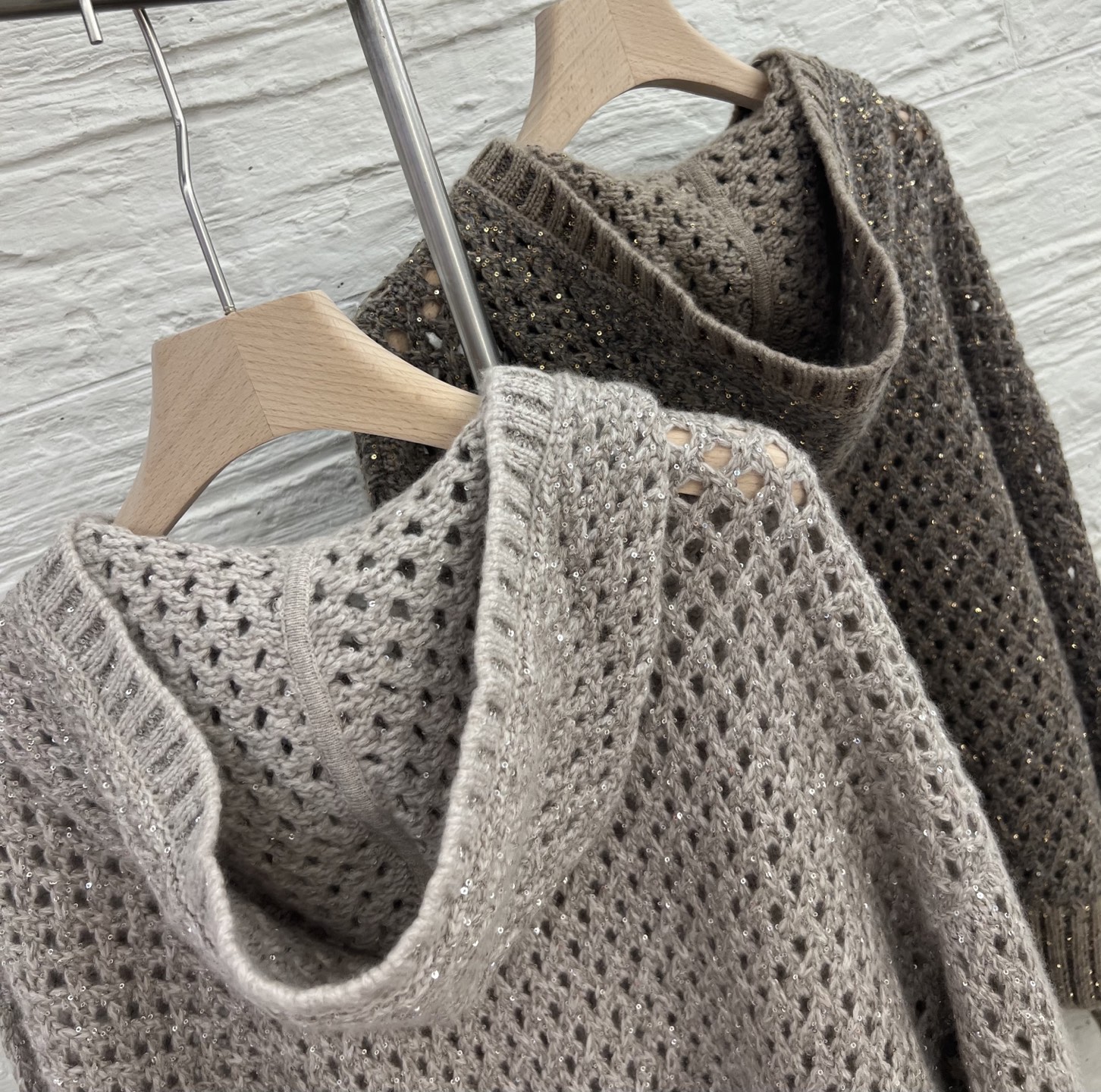 Women's Hooded Sequin Cashmere Cardigan - Lightweight, Stylish, and Comfortable 4 i1754295161927 356 0 2