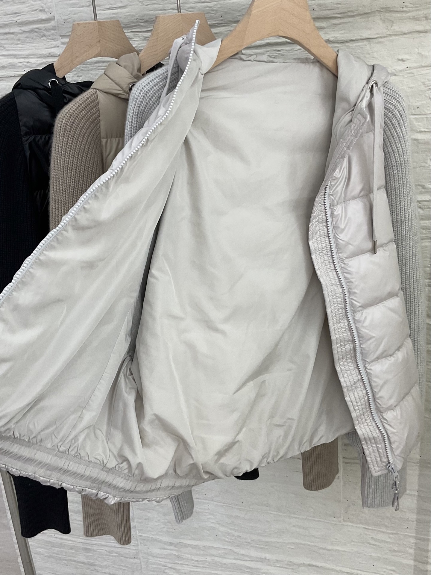 Women's Hooded Down Jacket with Cashmere Sleeves - Graphite Gray, Light Gray 9 i1756381912174 5455 0 7