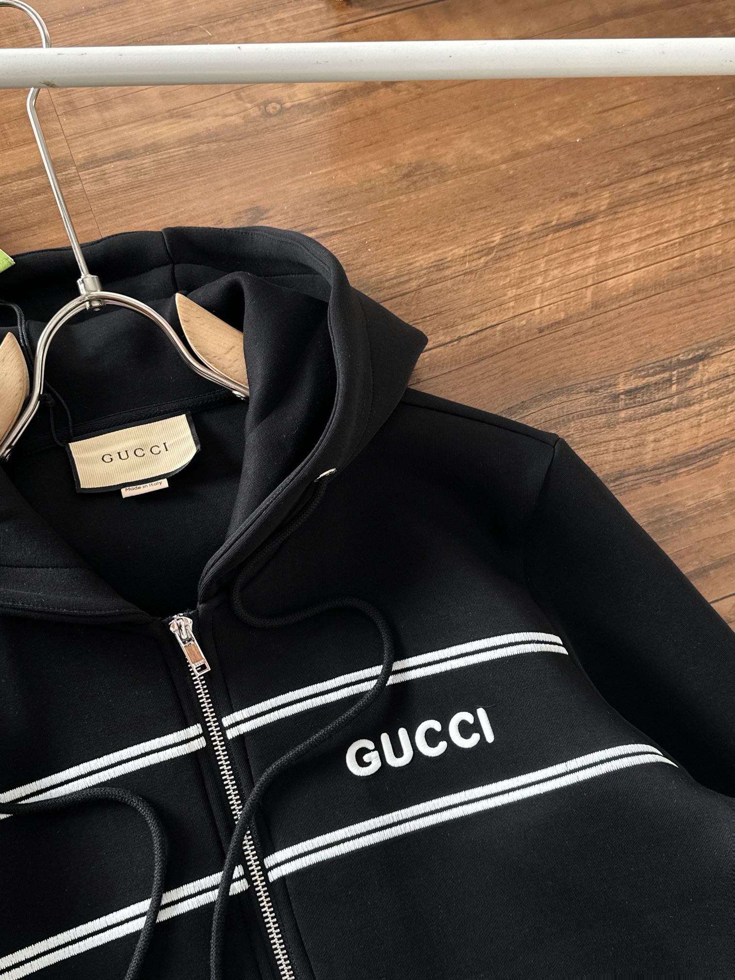 古奇 2025秋冬新款专柜同款休闲套装，透气舒适休闲！高级感满满！细节精致高档，做工无可挑剔！原版高端面