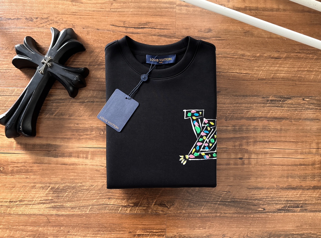  LV 2025最新款太空棉涂鸦卫衣，独家发售！原版复刻，独家设计，超强工艺！极其奢华！版型超赞！🌟
尺