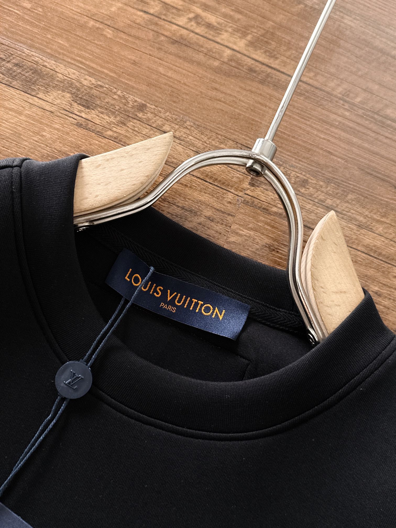  LV 2025最新款太空棉涂鸦卫衣，独家发售！原版复刻，独家设计，超强工艺！极其奢华！版型超赞！🌟
尺