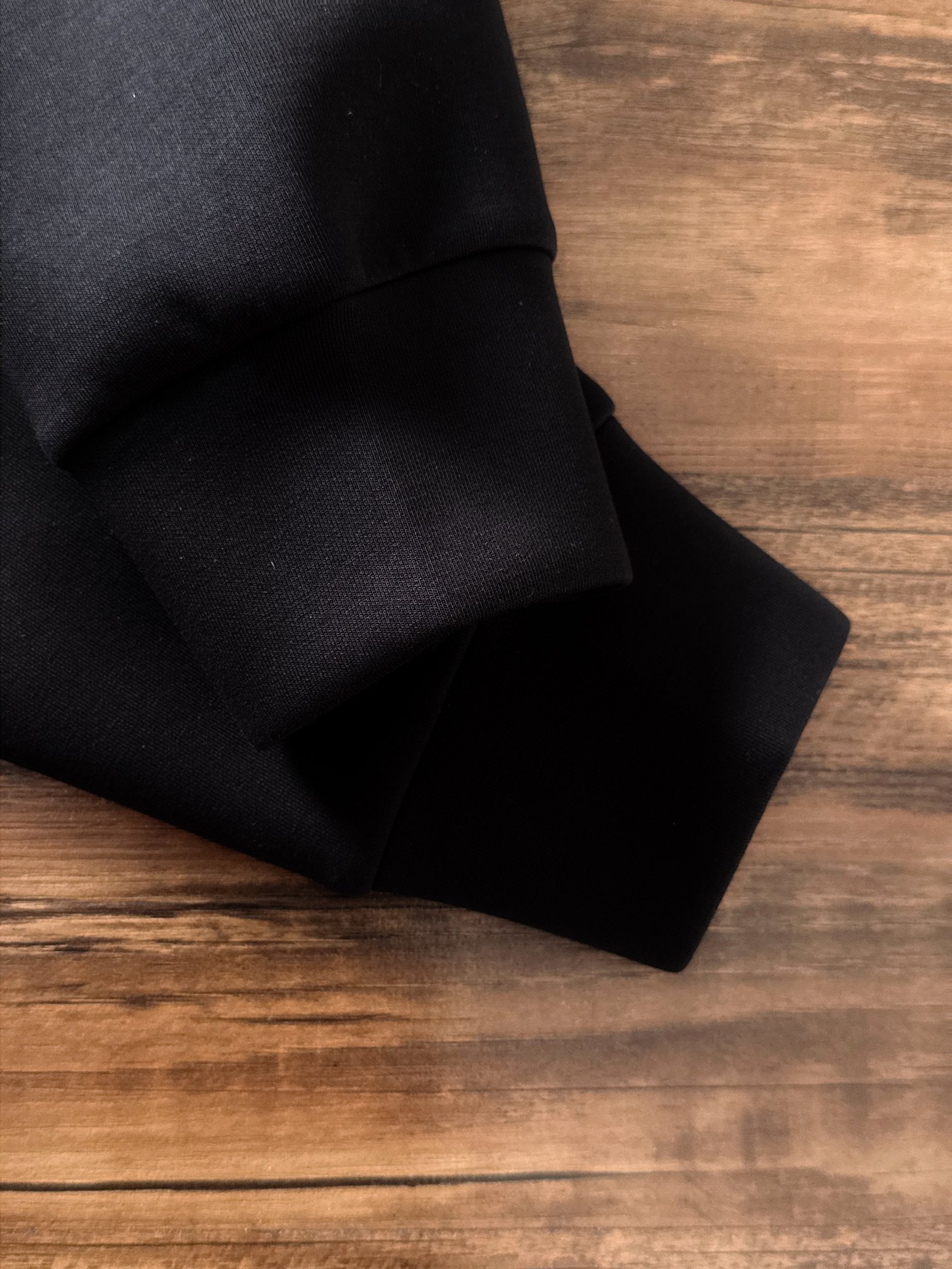  LV 2025最新款太空棉涂鸦卫衣，独家发售！原版复刻，独家设计，超强工艺！极其奢华！版型超赞！🌟
尺