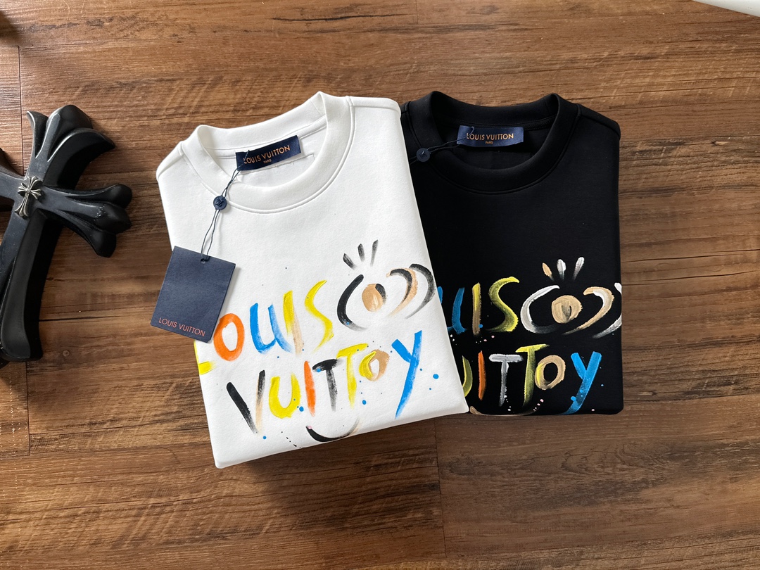  LV 2025最新款太空棉涂鸦卫衣，独家发售！原版复刻，独家设计，超强工艺！极其奢华！版型超赞！🌟
尺