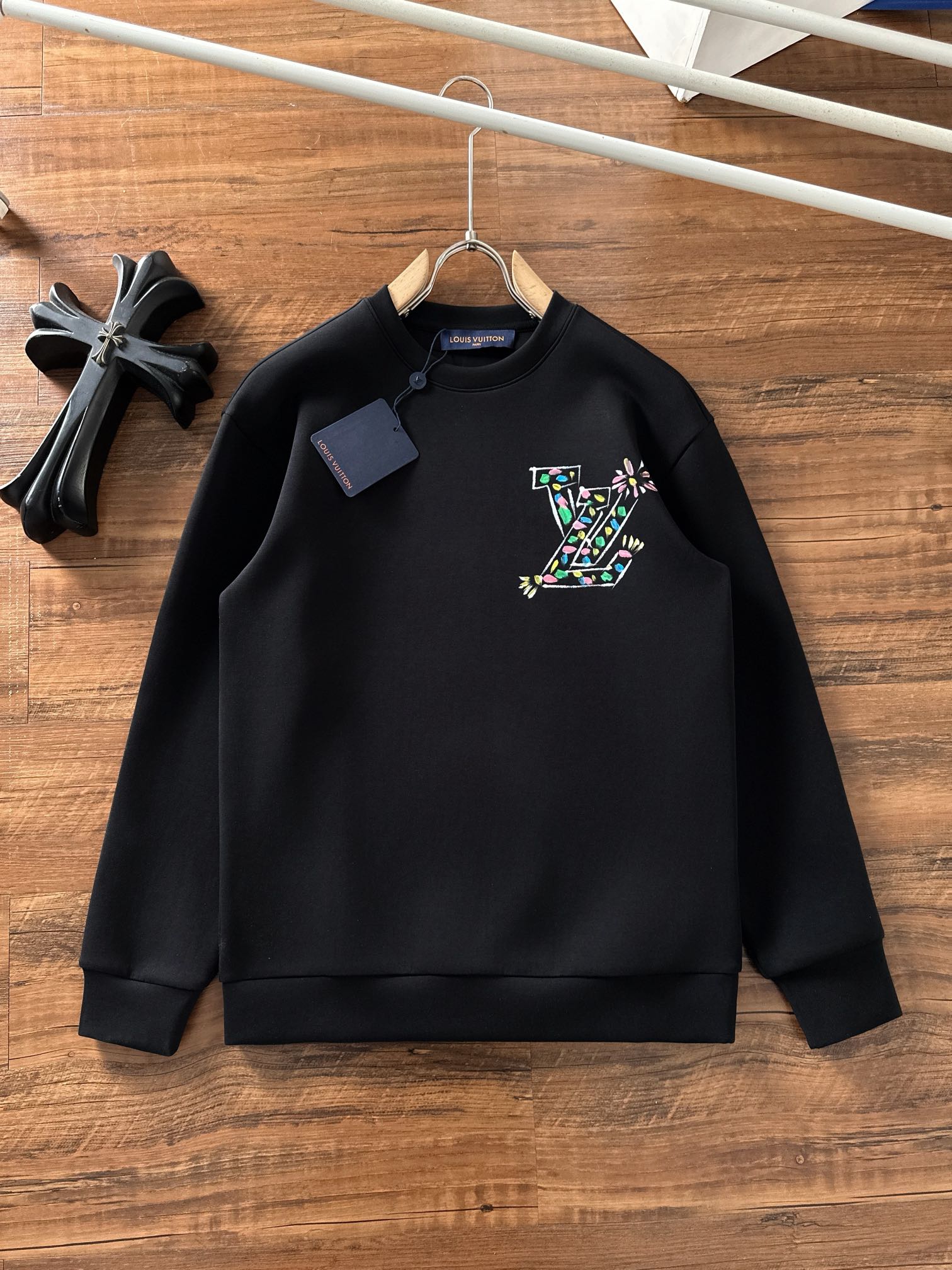  LV 2025最新款太空棉涂鸦卫衣，独家发售！原版复刻，独家设计，超强工艺！极其奢华！版型超赞！🌟
尺