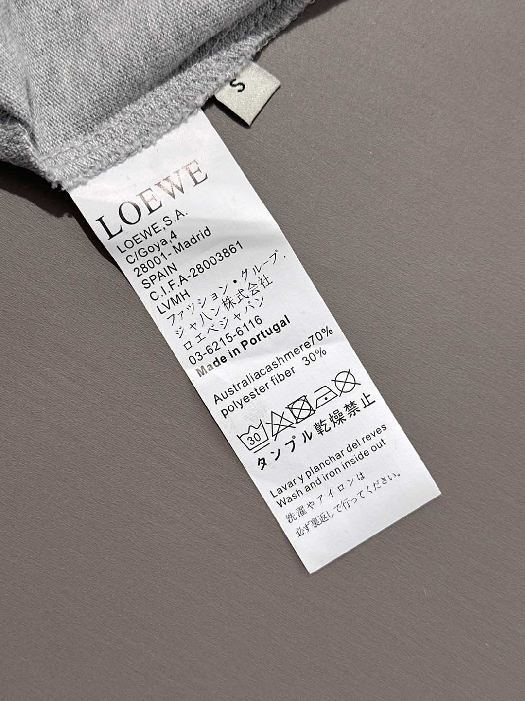 
🌟🌟 Loewe x Suna Fujita 兔子短袖实拍大公开】
Loewe携手插画大师Suna F