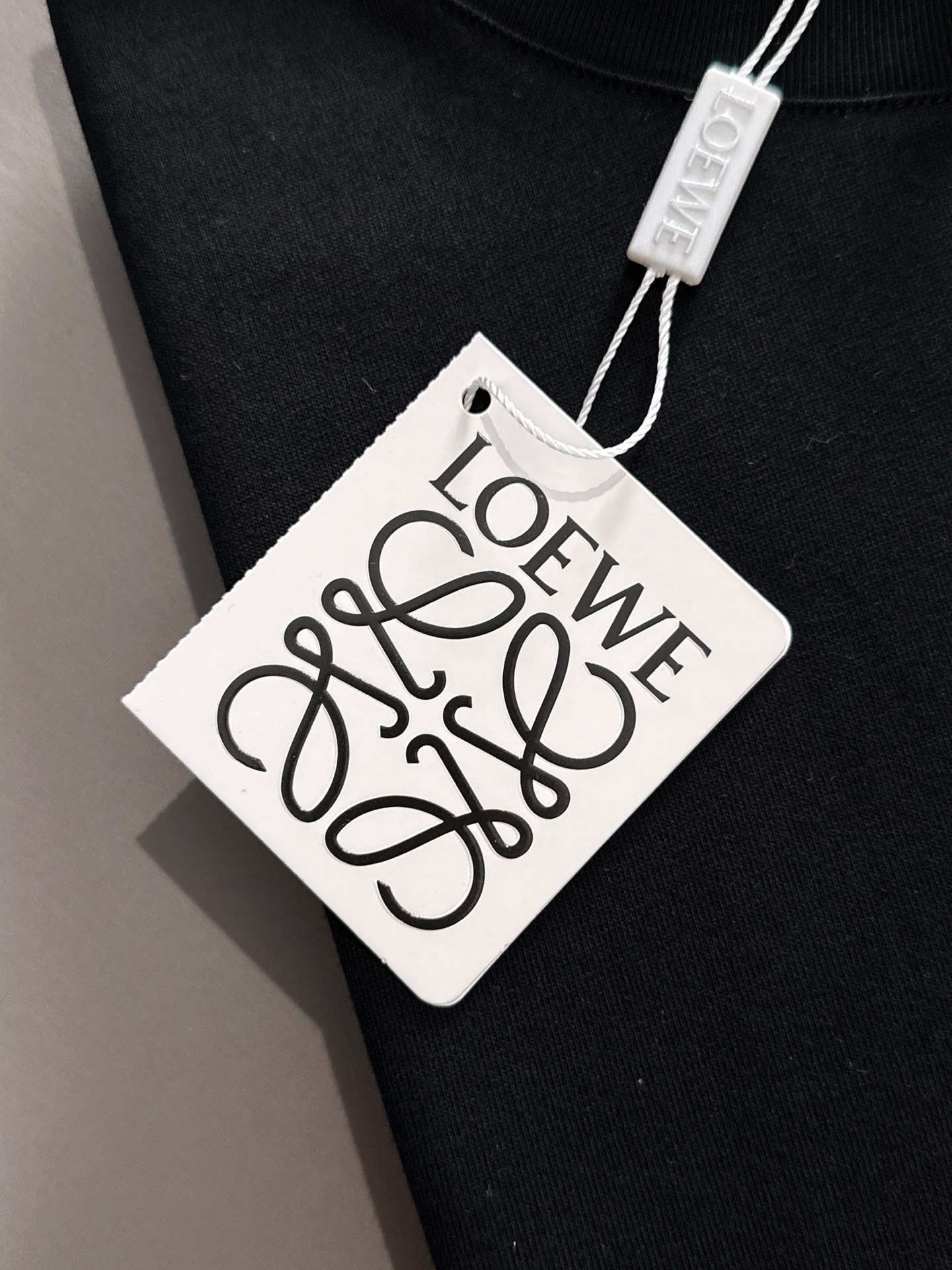  罗意威 2025春夏新款男女同款👫短袖T恤，！定制专属纯棉面料，定制原版工艺螺纹，胸前重工字母logo