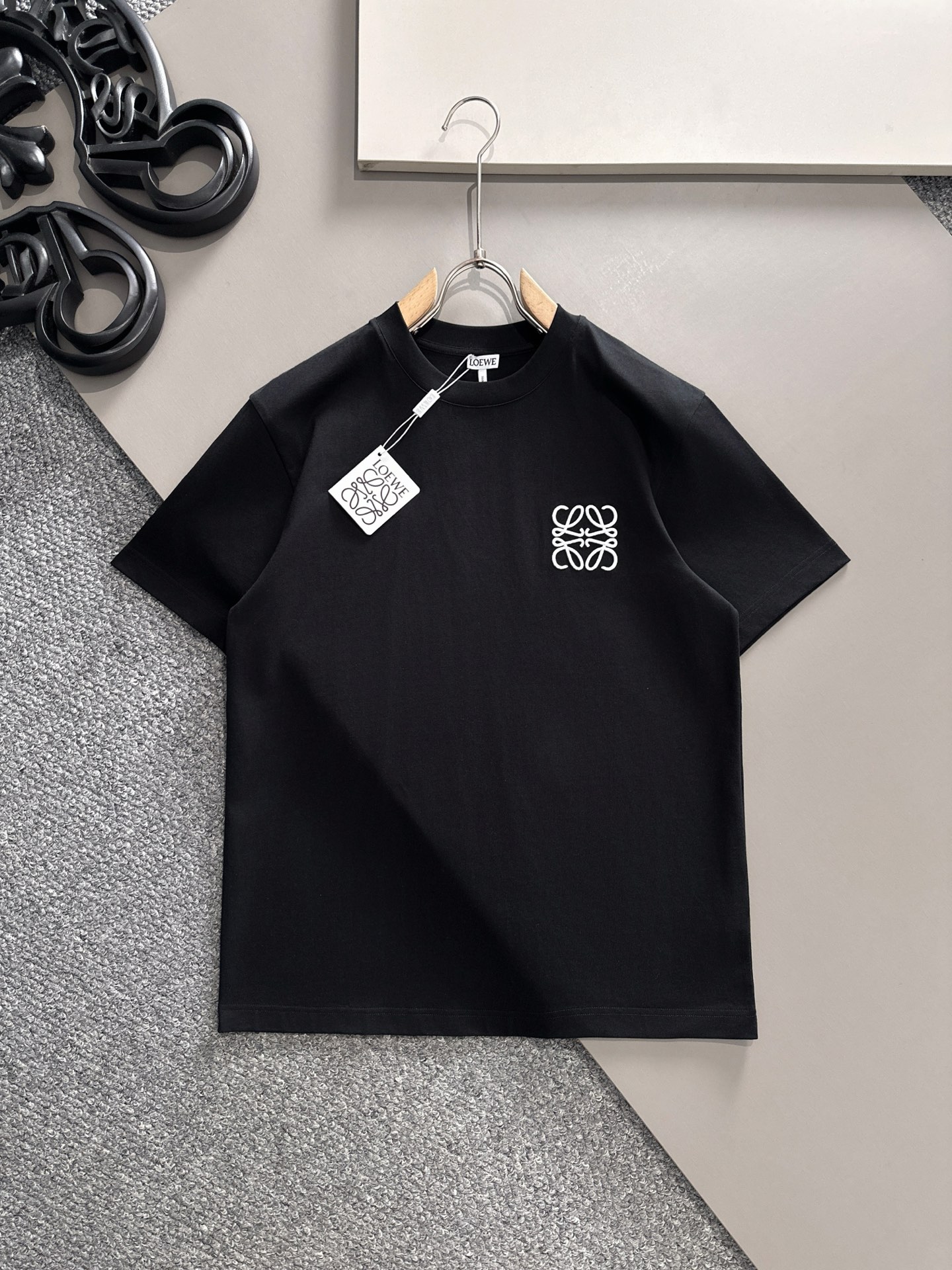  罗意威 2025春夏新款男女同款👫短袖T恤，！定制专属纯棉面料，定制原版工艺螺纹，胸前重工字母logo