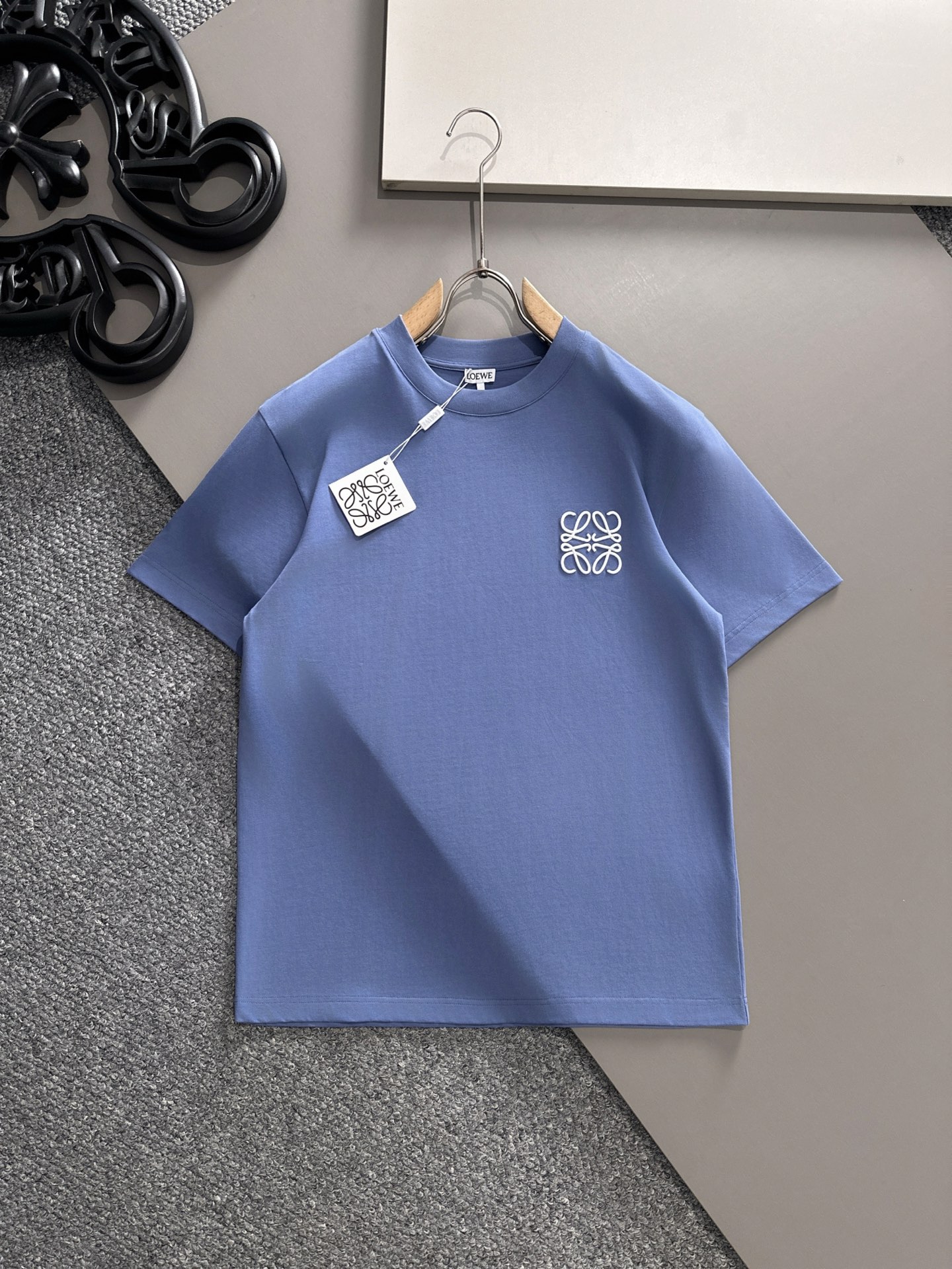  罗意威 2025春夏新款男女同款👫短袖T恤，！定制专属纯棉面料，定制原版工艺螺纹，胸前重工字母logo