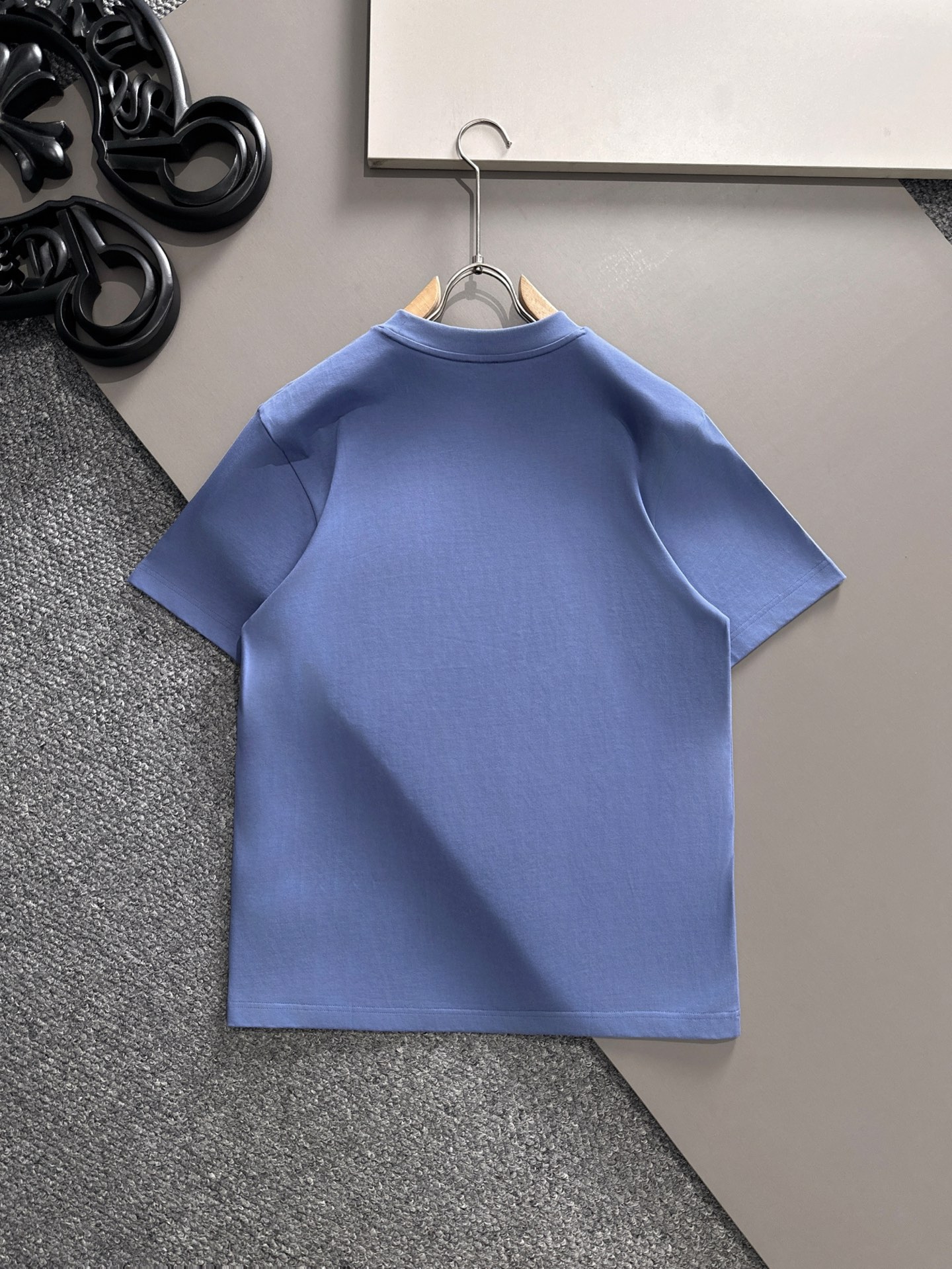  罗意威 2025春夏新款男女同款👫短袖T恤，！定制专属纯棉面料，定制原版工艺螺纹，胸前重工字母logo