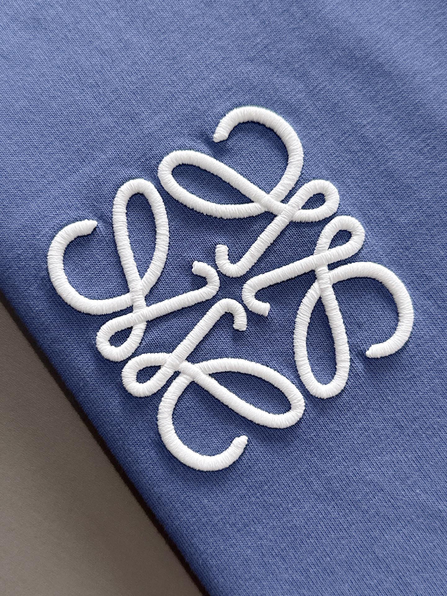  罗意威 2025春夏新款男女同款👫短袖T恤，！定制专属纯棉面料，定制原版工艺螺纹，胸前重工字母logo