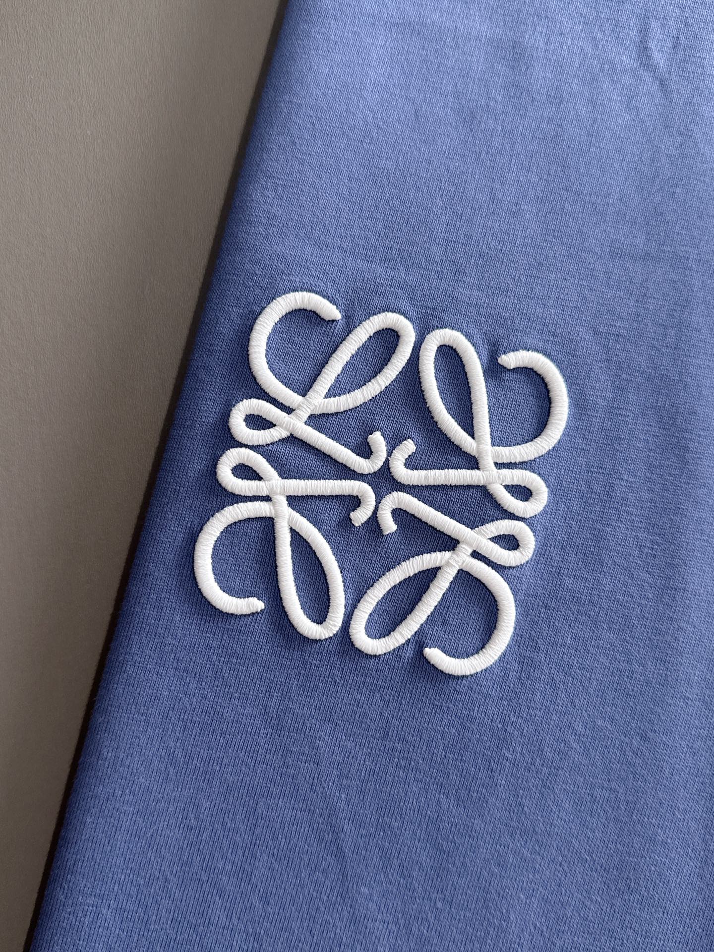  罗意威 2025春夏新款男女同款👫短袖T恤，！定制专属纯棉面料，定制原版工艺螺纹，胸前重工字母logo