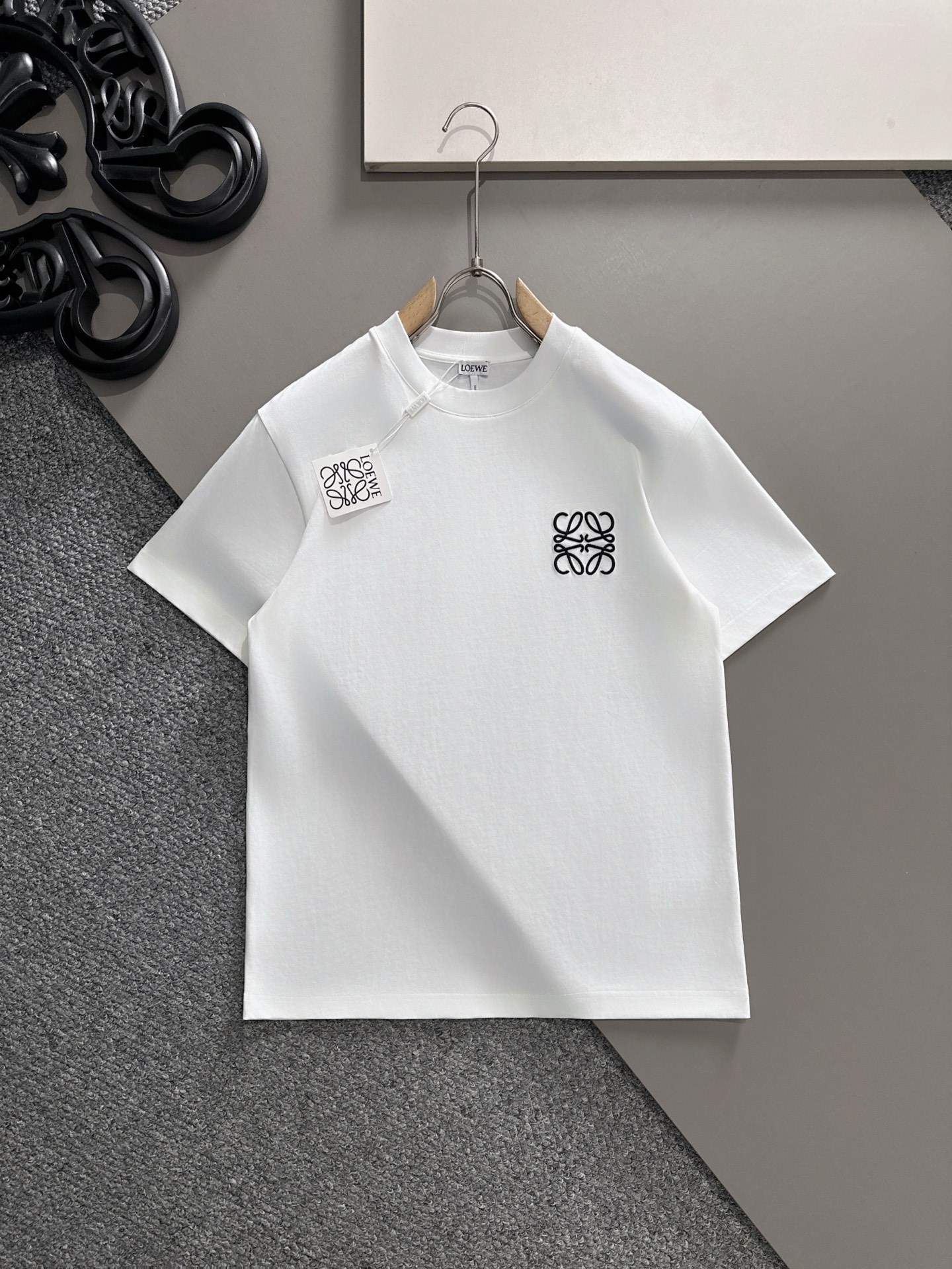  罗意威 2025春夏新款男女同款👫短袖T恤，！定制专属纯棉面料，定制原版工艺螺纹，胸前重工字母logo