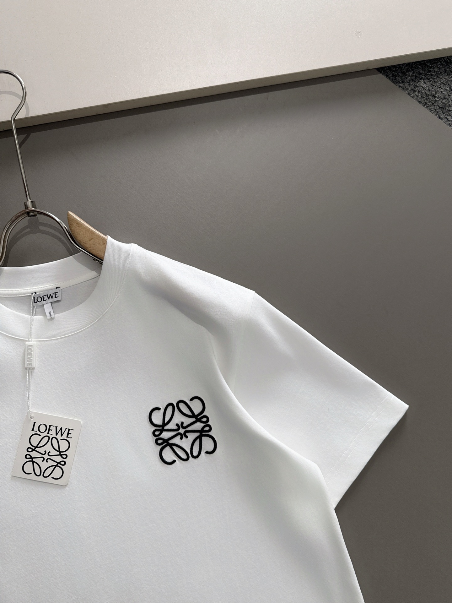  罗意威 2025春夏新款男女同款👫短袖T恤，！定制专属纯棉面料，定制原版工艺螺纹，胸前重工字母logo