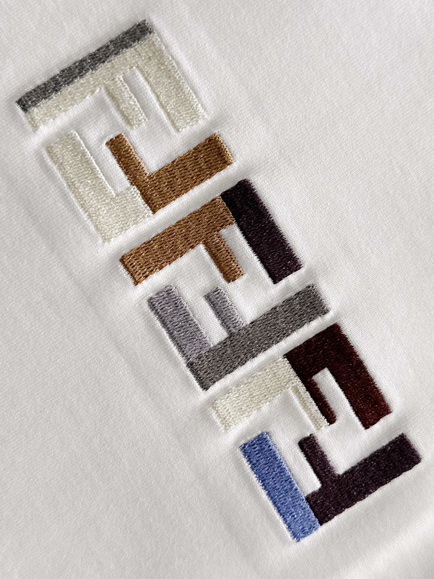 FENDI  T恤服装,男,fendi 4