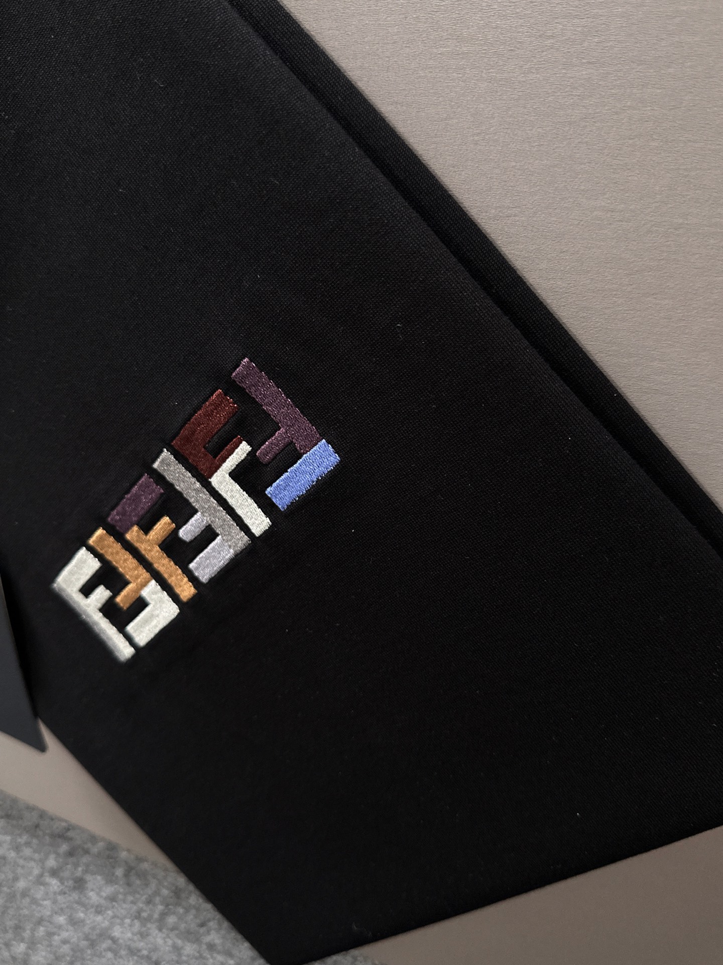 FENDI  T恤服装,男,fendi 8