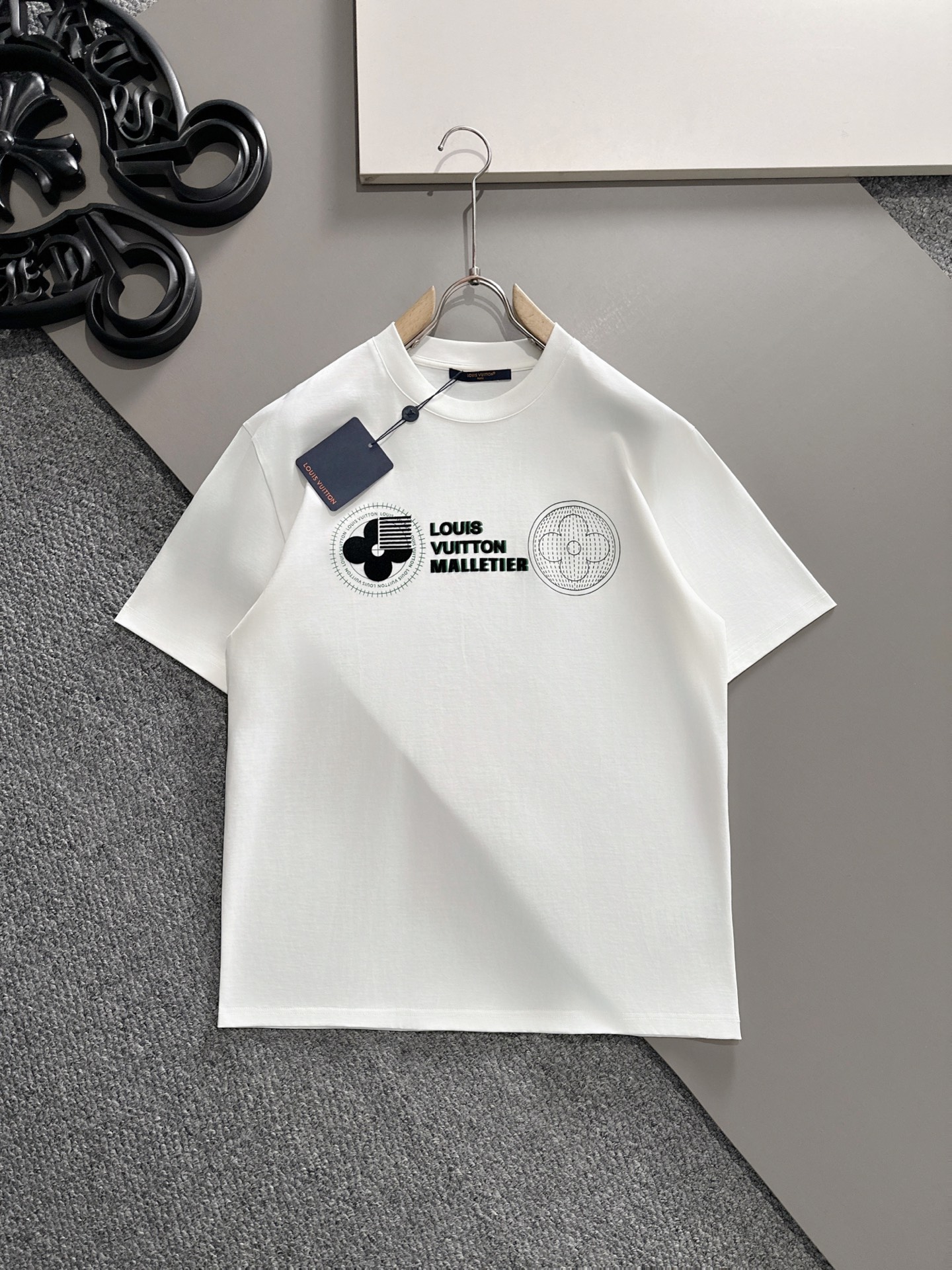 Louis Vuitton  T恤服装,lv,男 1