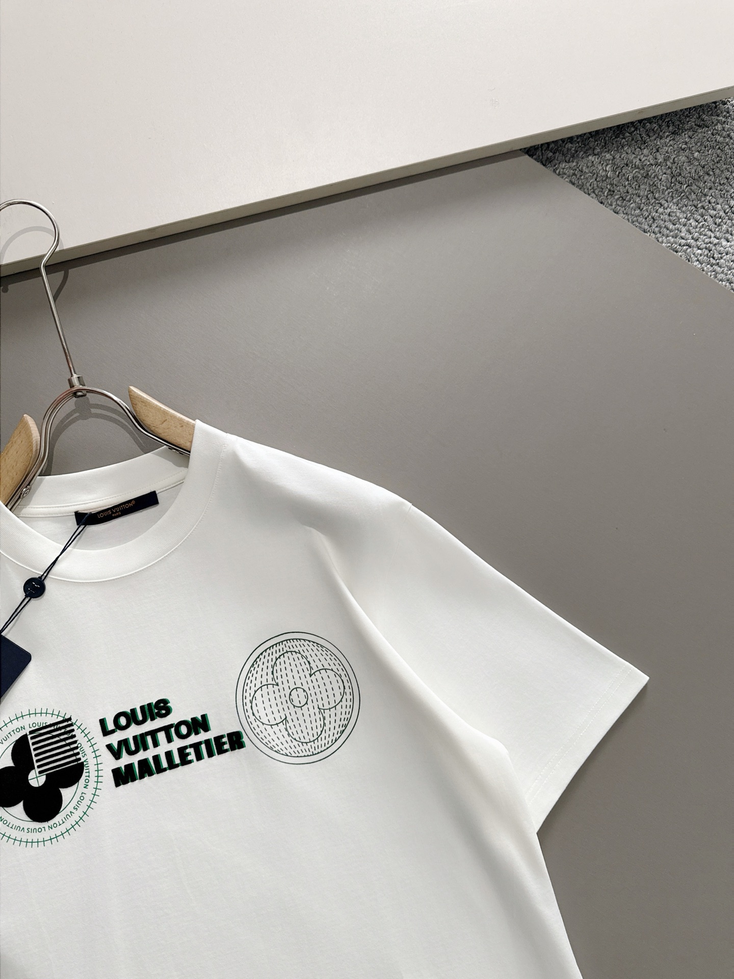 Louis Vuitton  T恤服装,lv,男 3