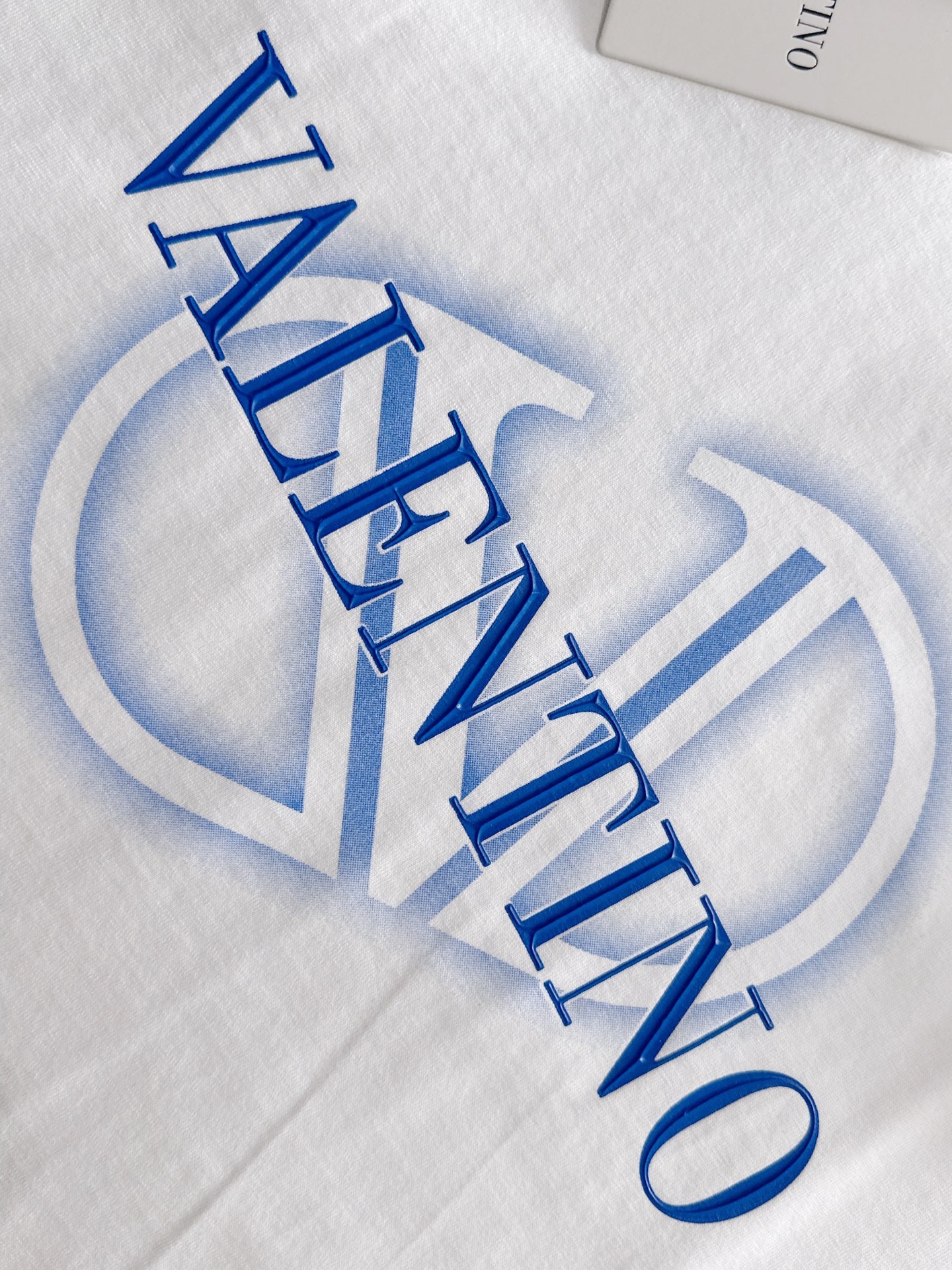  华伦天奴 2025春夏新款男女同款👫短袖T恤，！定制专属纯棉面料，定制原版工艺螺纹，胸前重工字母log