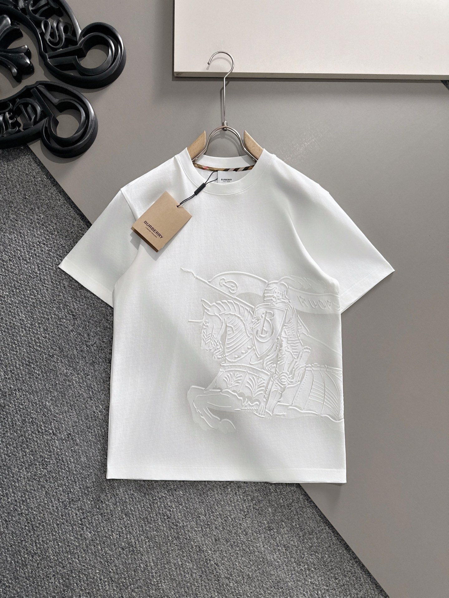  巴宝莉 2025春夏新款男女同款👫短袖T恤，！定制专属纯棉面料，定制原版工艺螺纹，胸前重工字母logo