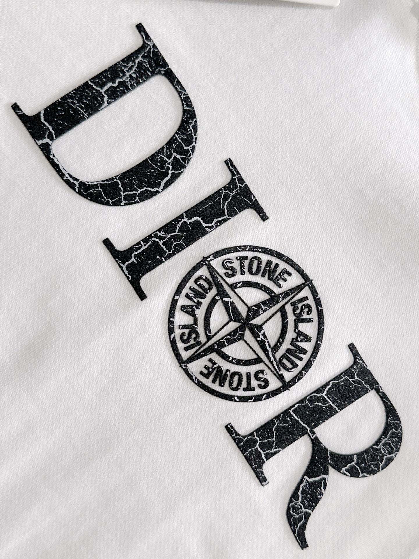  迪奥 2025春夏新款男女同款👫短袖T恤，！定制专属纯棉面料，定制原版工艺螺纹，胸前重工字母logo工