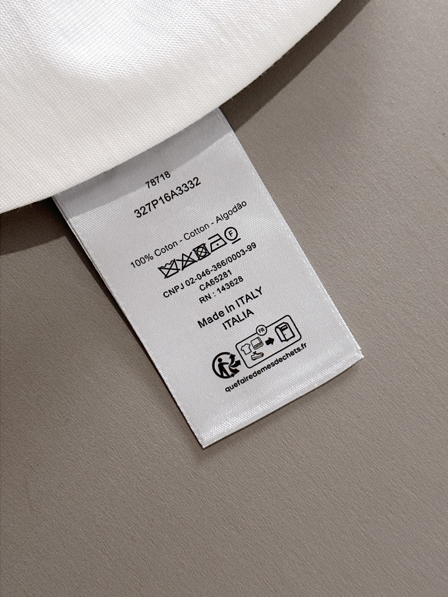  迪奥 2025春夏新款男女同款👫短袖T恤，！定制专属纯棉面料，定制原版工艺螺纹，胸前重工字母logo工