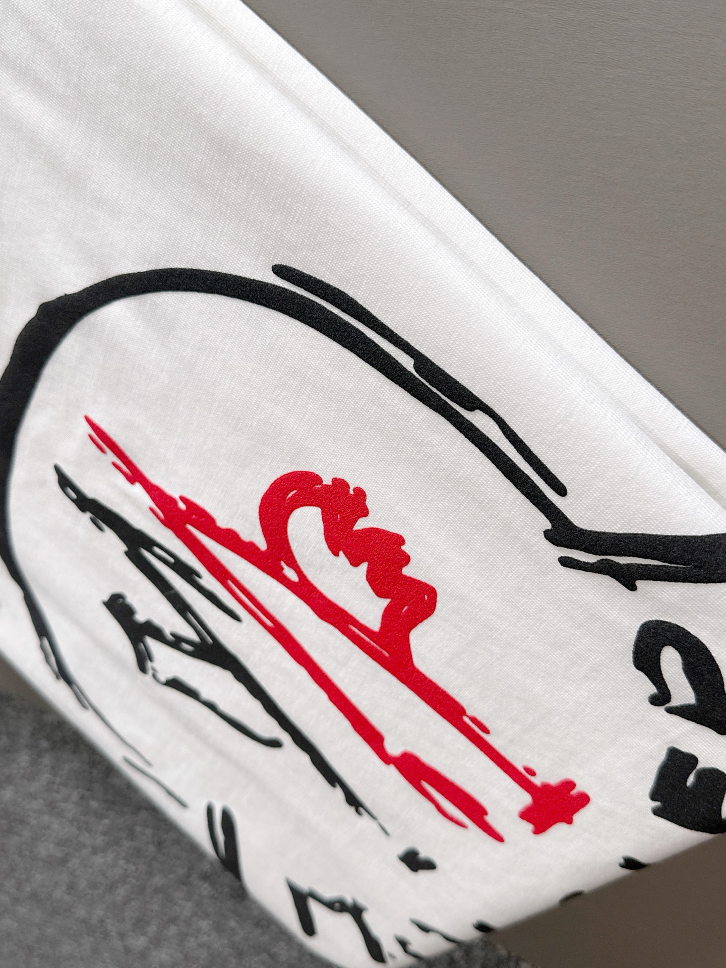  蒙口 2025春夏新款男女同款👫短袖T恤，！定制专属纯棉面料，定制原版工艺螺纹，胸前重工字母logo工