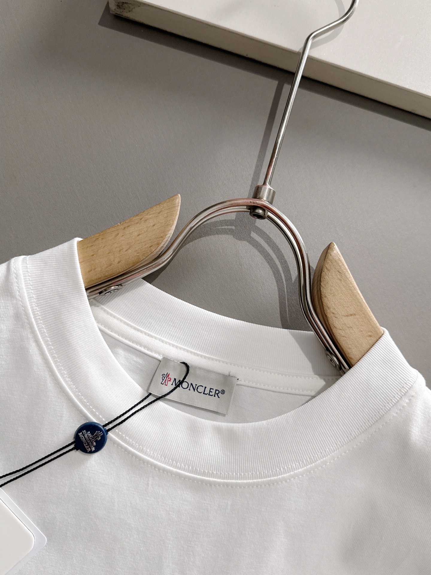  蒙口 2025春夏新款男女同款👫短袖T恤，！定制专属纯棉面料，定制原版工艺螺纹，胸前重工字母logo工