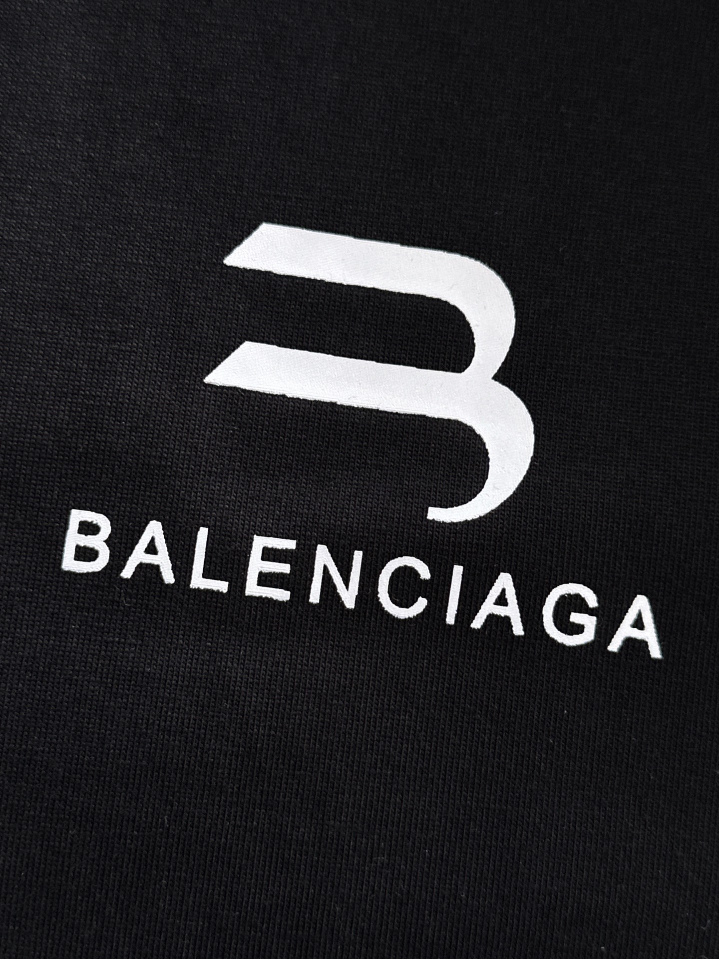  巴黎世家 2025春夏新款男女同款👫短袖T恤，！定制专属纯棉面料，定制原版工艺螺纹，胸前重工字母log