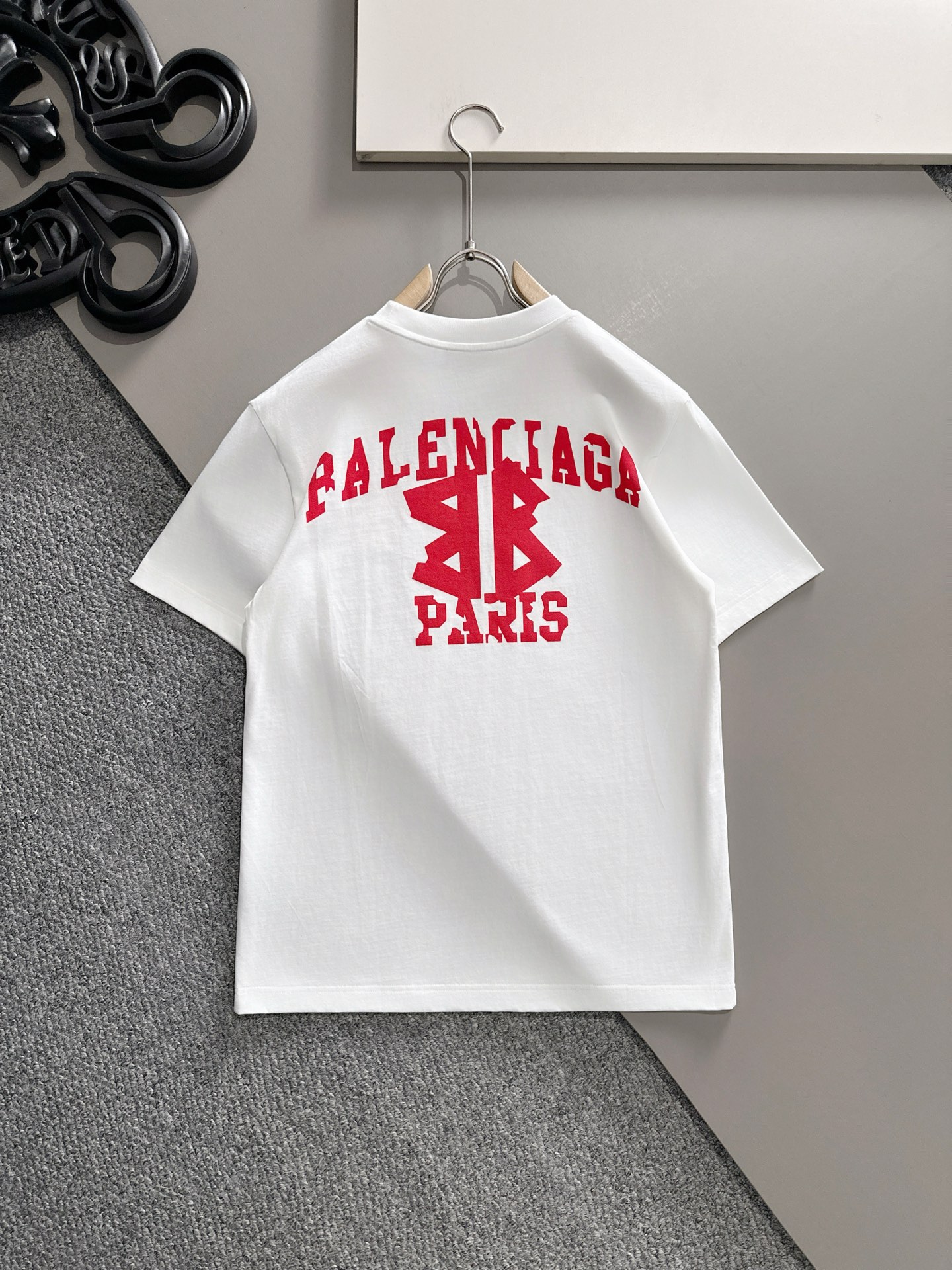  巴黎世家 2025春夏新款男女同款👫短袖T恤，！定制专属纯棉面料，定制原版工艺螺纹，胸前重工字母log