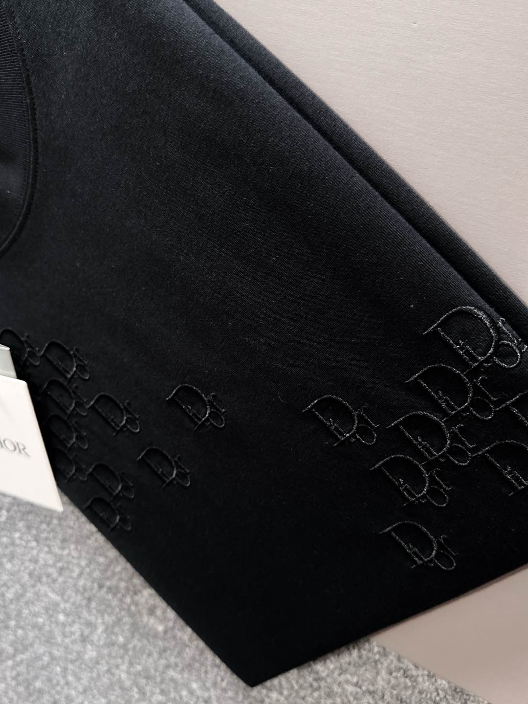  迪奥 2025春夏新款男女同款👫短袖T恤，！定制专属纯棉面料，定制原版工艺螺纹，胸前重工字母logo工