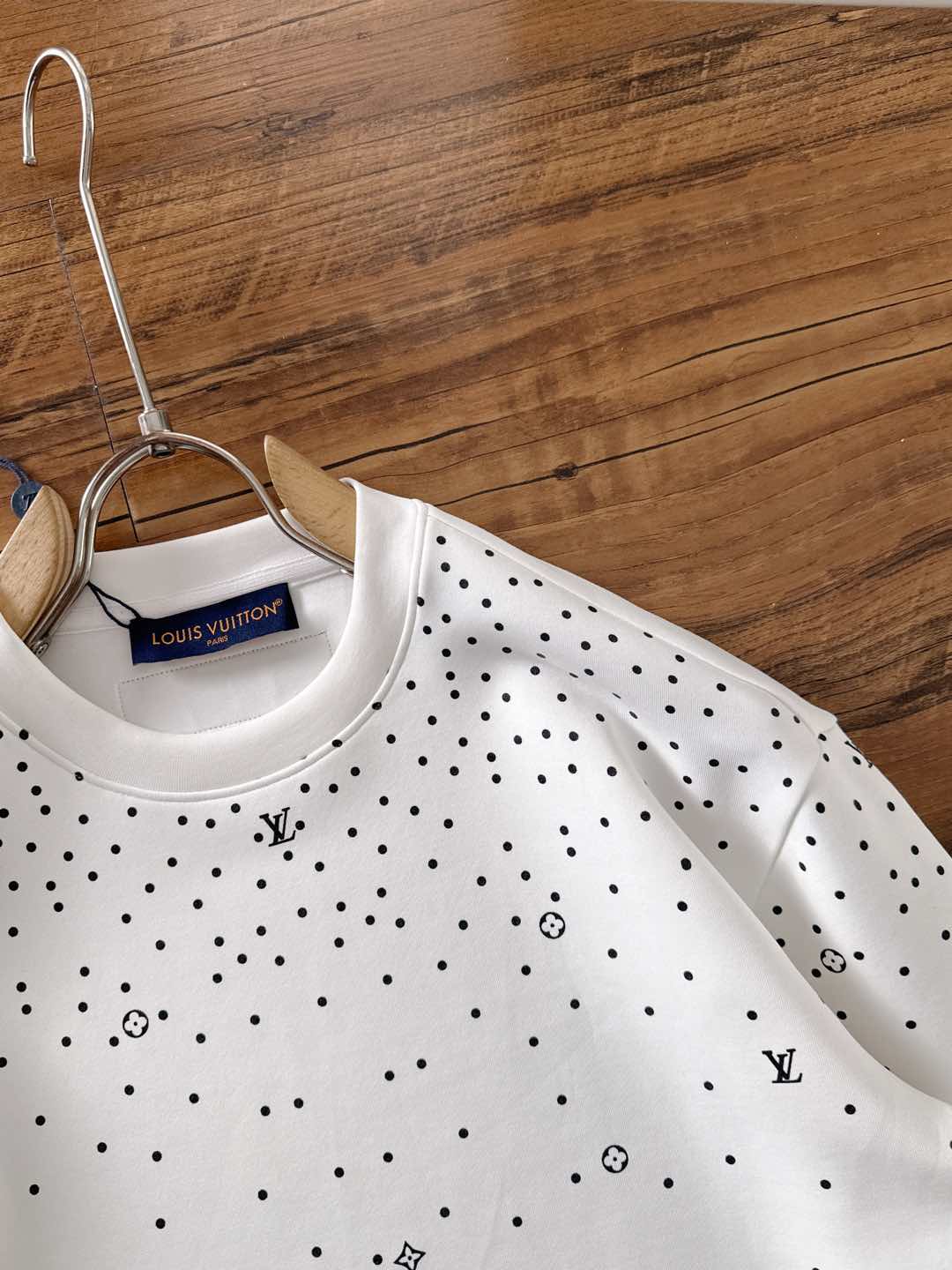 🌾退换 Louis Vuitton-LV 驴家# 2025秋冬 八明治空气层套头圆领卫衣男女同款时尚休闲