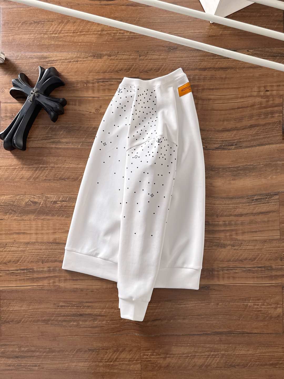 🌾退换 Louis Vuitton-LV 驴家# 2025秋冬 八明治空气层套头圆领卫衣男女同款时尚休闲