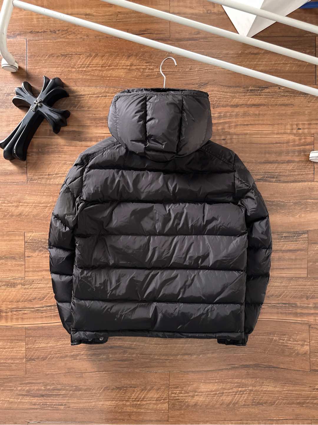 特级羽绒⬆️Moncler王牌经典,2025全新上市.Maya(全新科技尼龙)男士哑光短款羽绒夹克外套.