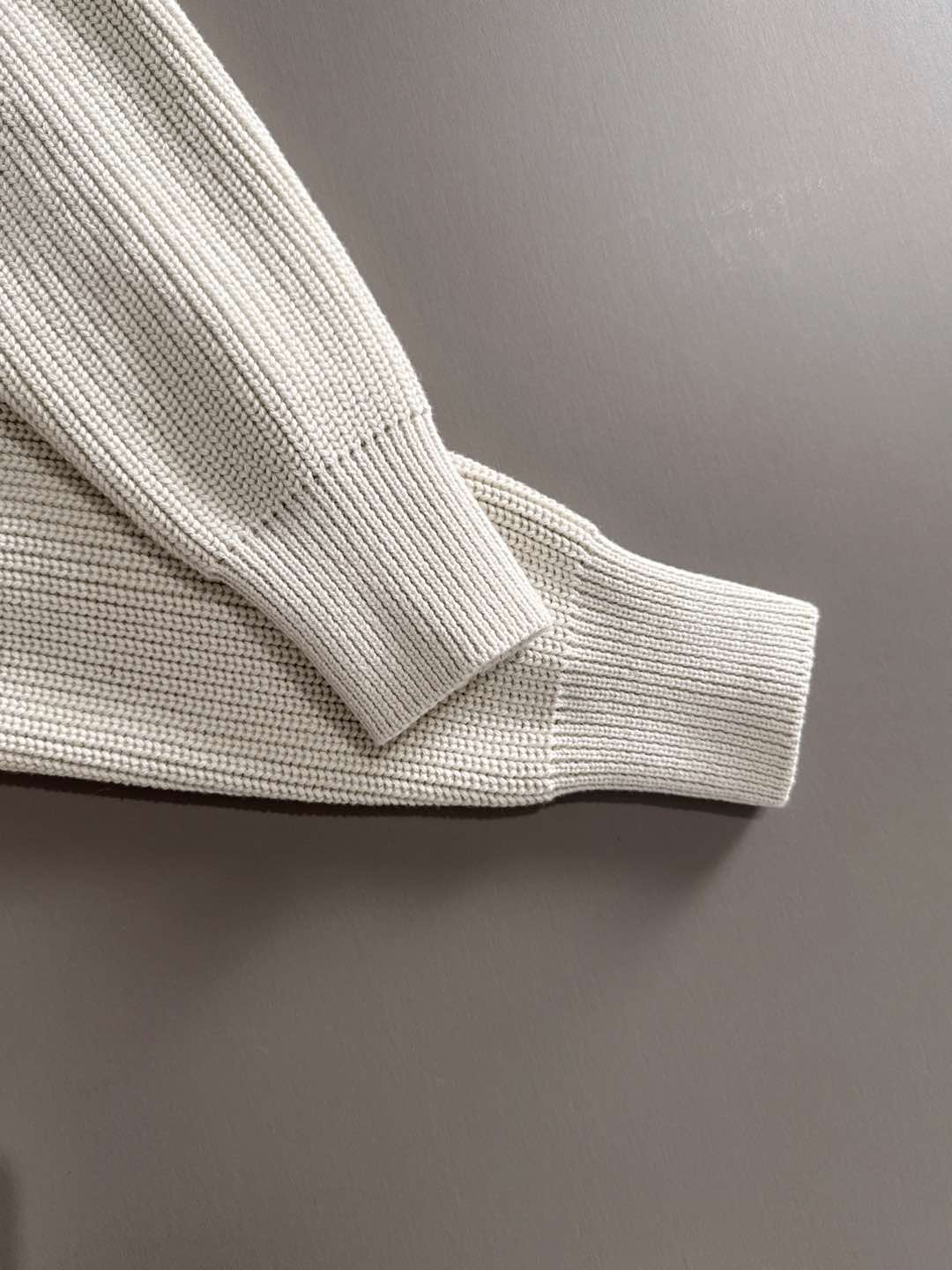 Moncler 蒙口 2025年秋冬新款羽绒服，针织拼接羽绒服采用新国标95白鸭绒，秋冬新品内搭神器！在