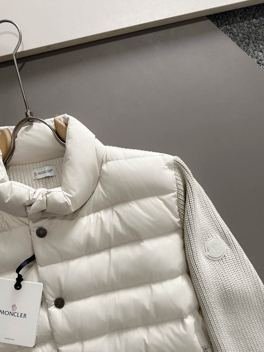 Moncler 蒙口 2025年秋冬新款羽绒服，针织拼接羽绒服采用新国标95白鸭绒，秋冬新品内搭神器！在
