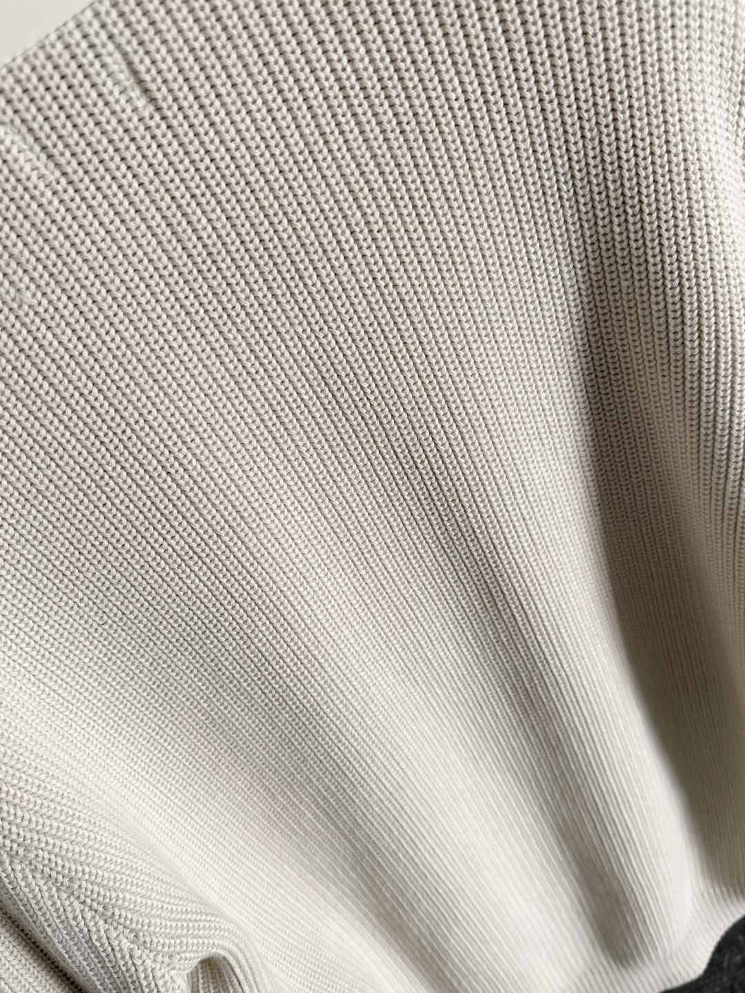 Moncler 蒙口 2025年秋冬新款羽绒服，针织拼接羽绒服采用新国标95白鸭绒，秋冬新品内搭神器！在